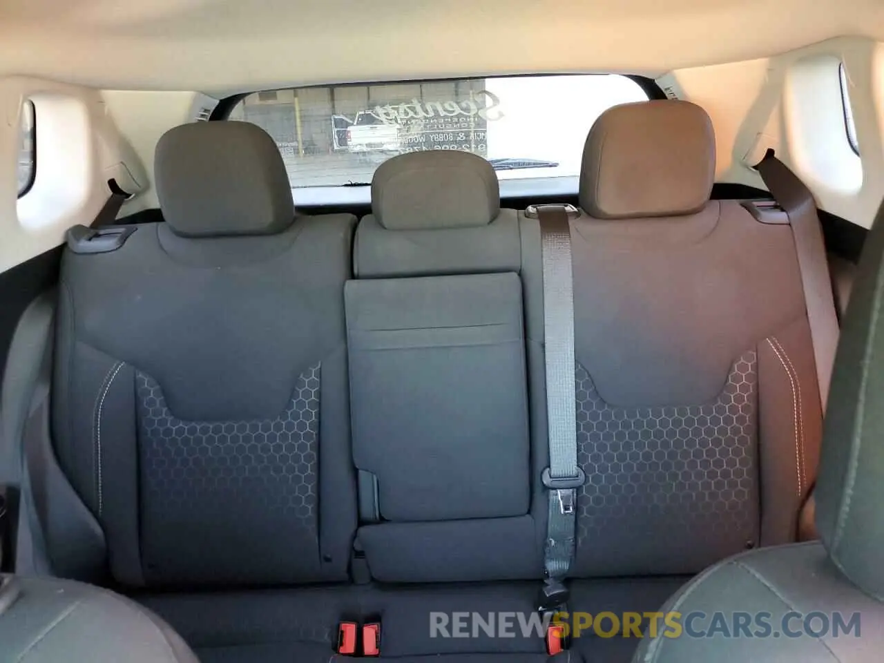 10 Photograph of a damaged car 3C4NJCAB9KT636992 JEEP COMPASS 2019