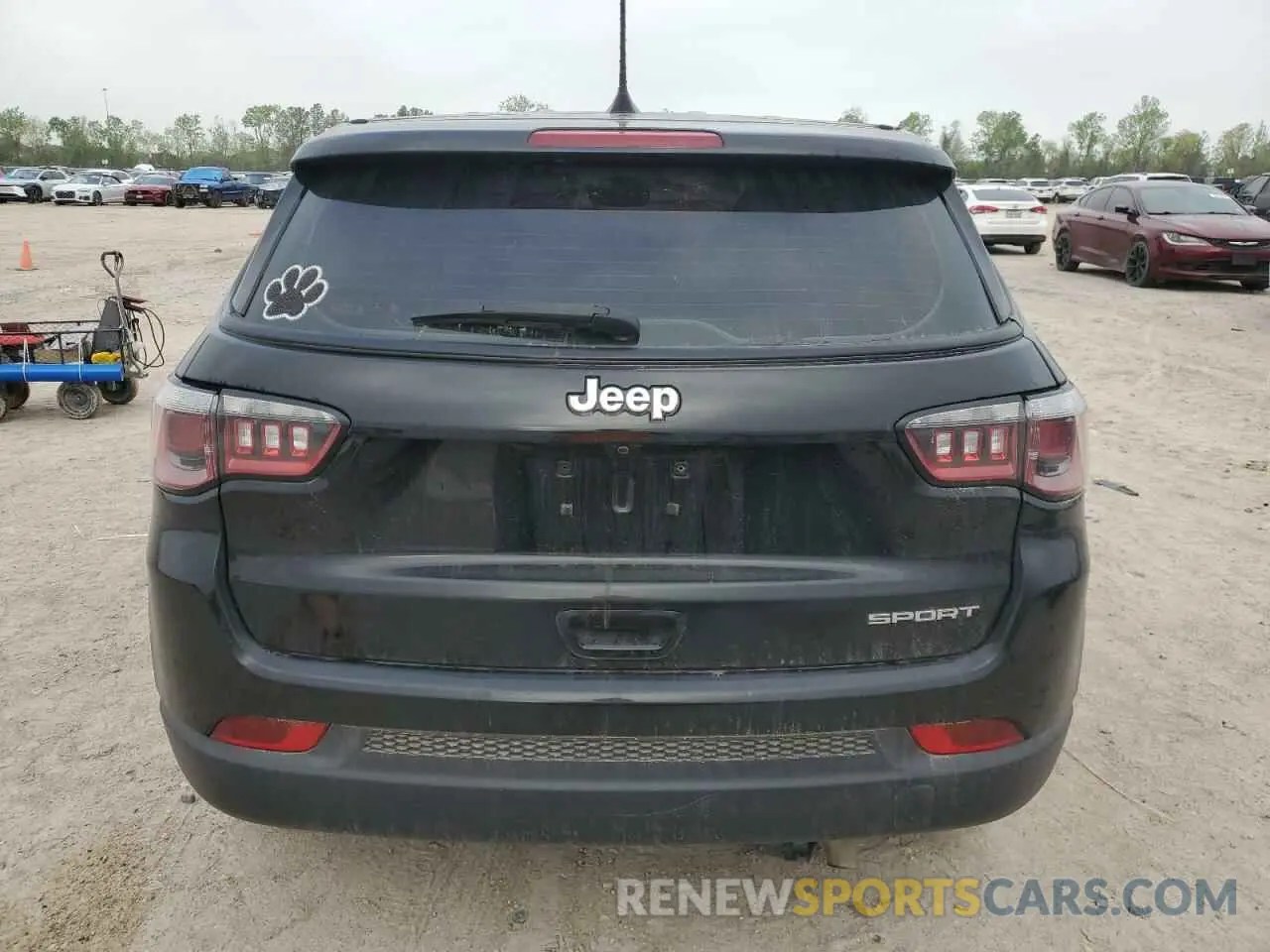 6 Photograph of a damaged car 3C4NJCABXKT622258 JEEP COMPASS 2019