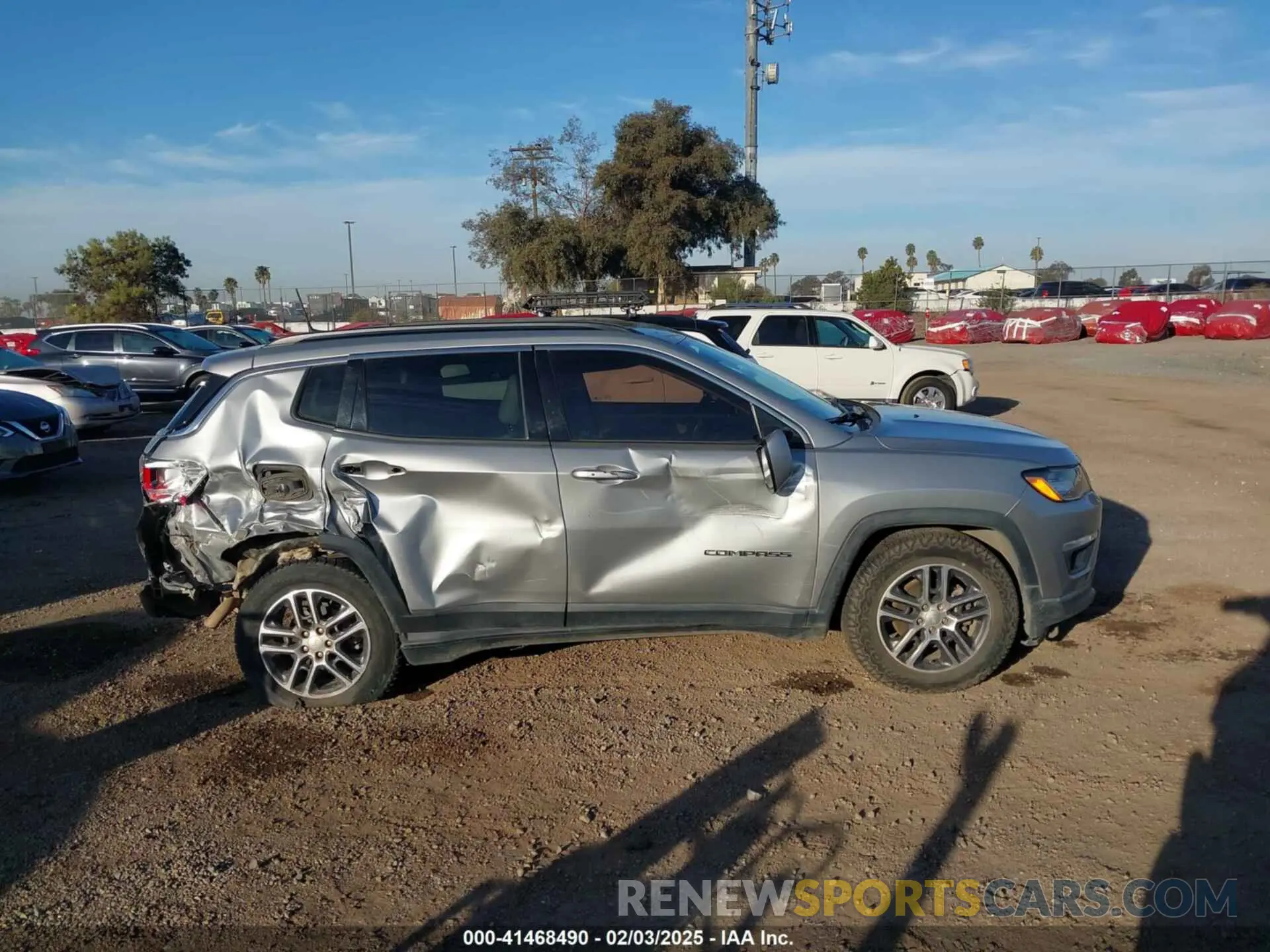 13 Photograph of a damaged car 3C4NJCBB0KT743606 JEEP COMPASS 2019