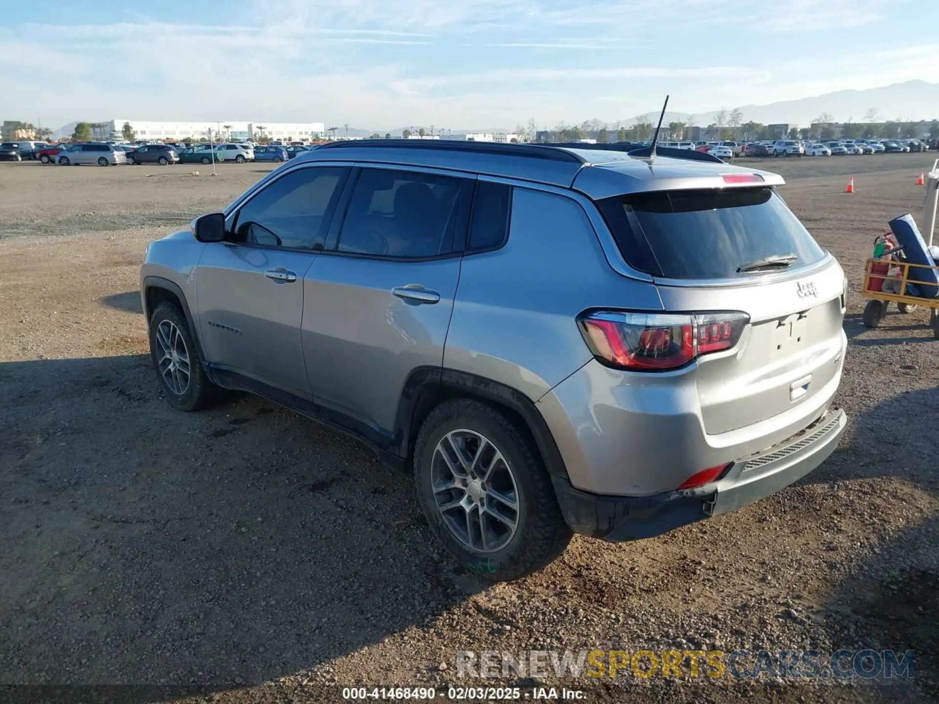3 Photograph of a damaged car 3C4NJCBB0KT743606 JEEP COMPASS 2019