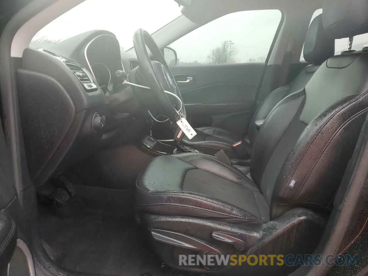 7 Photograph of a damaged car 3C4NJCBB0KT756100 JEEP COMPASS 2019