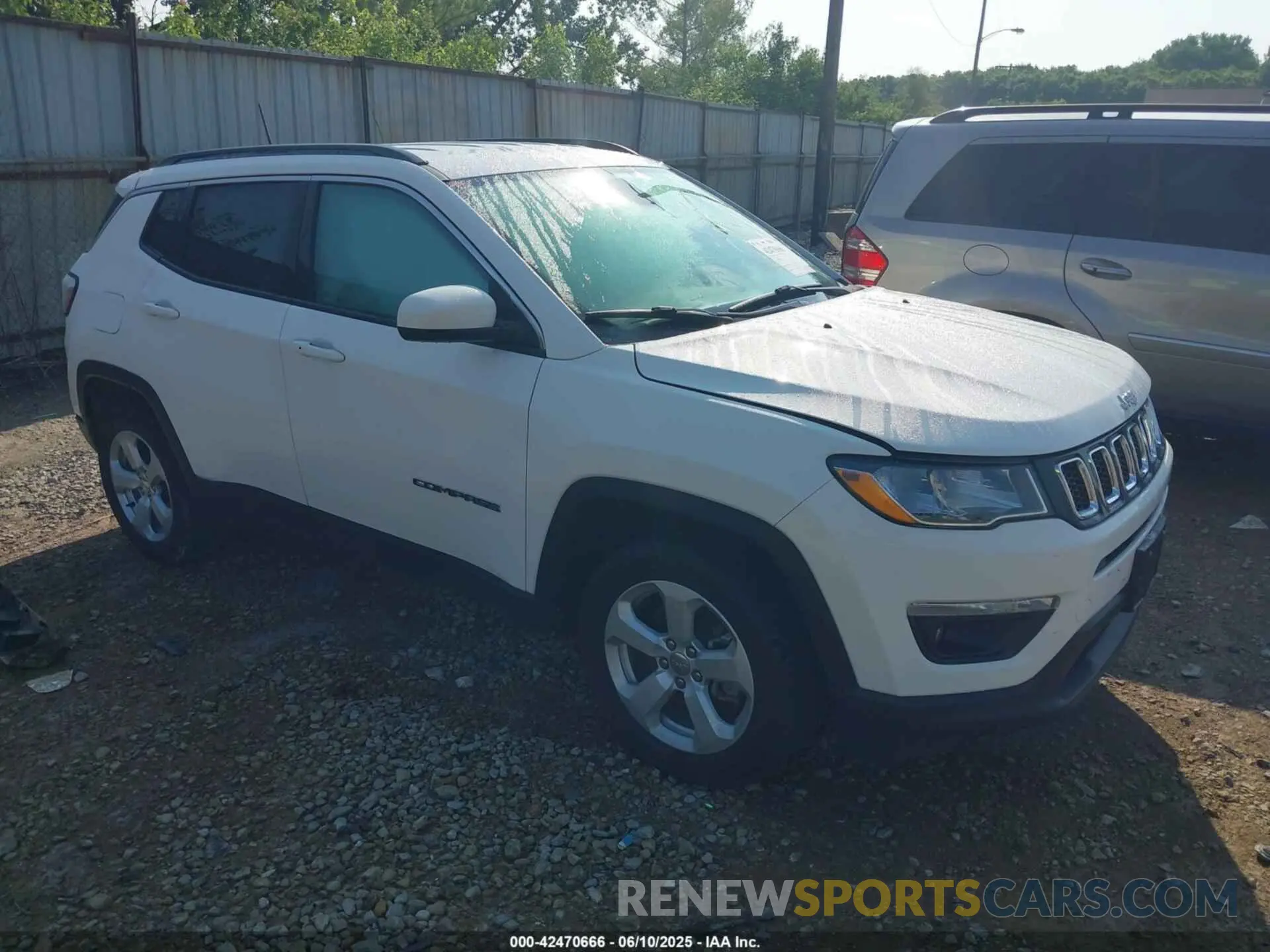 1 Photograph of a damaged car 3C4NJCBB1KT614838 JEEP COMPASS 2019