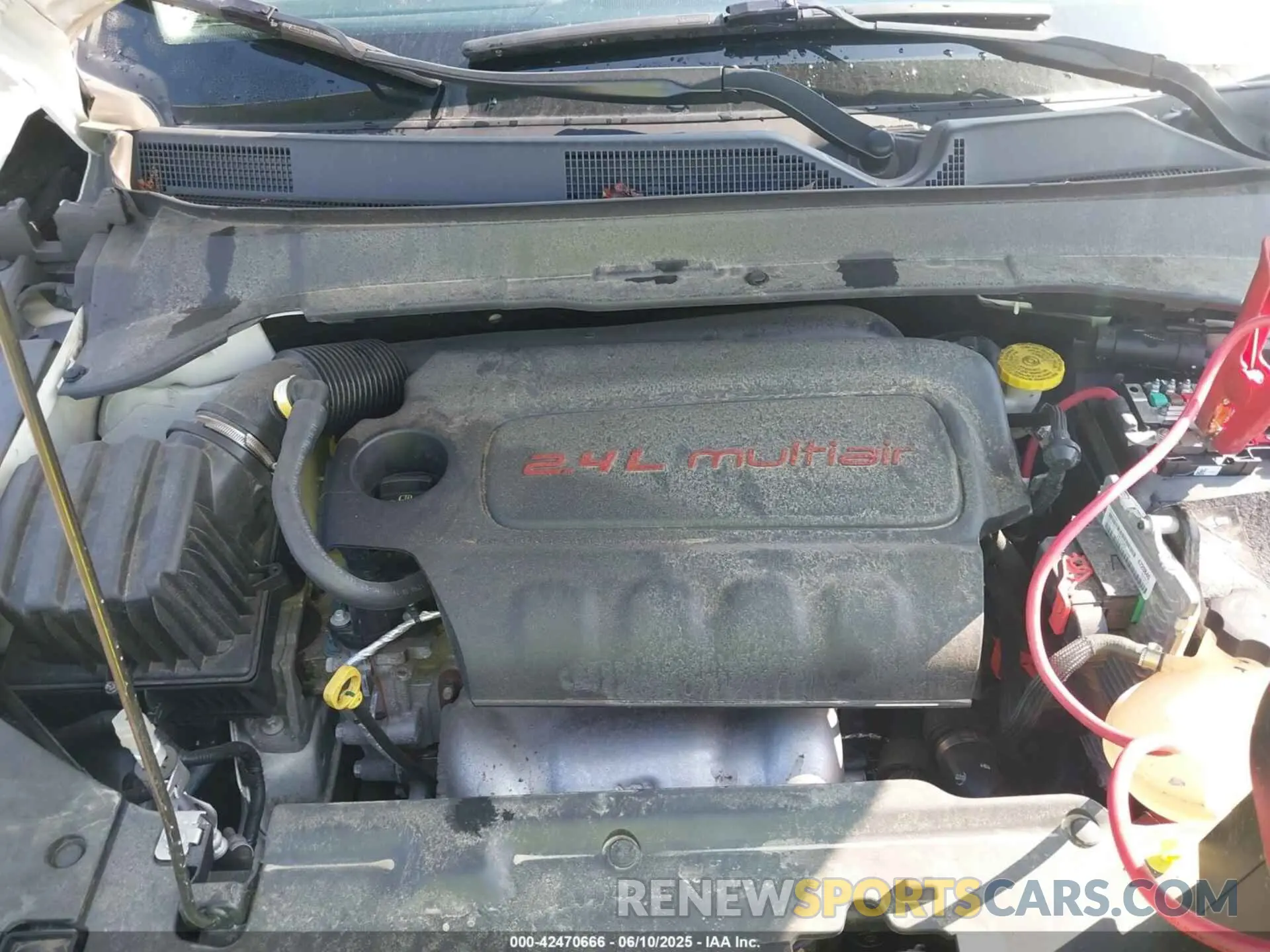 10 Photograph of a damaged car 3C4NJCBB1KT614838 JEEP COMPASS 2019