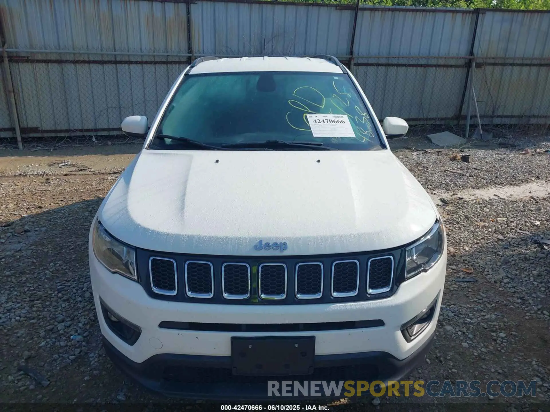 12 Photograph of a damaged car 3C4NJCBB1KT614838 JEEP COMPASS 2019