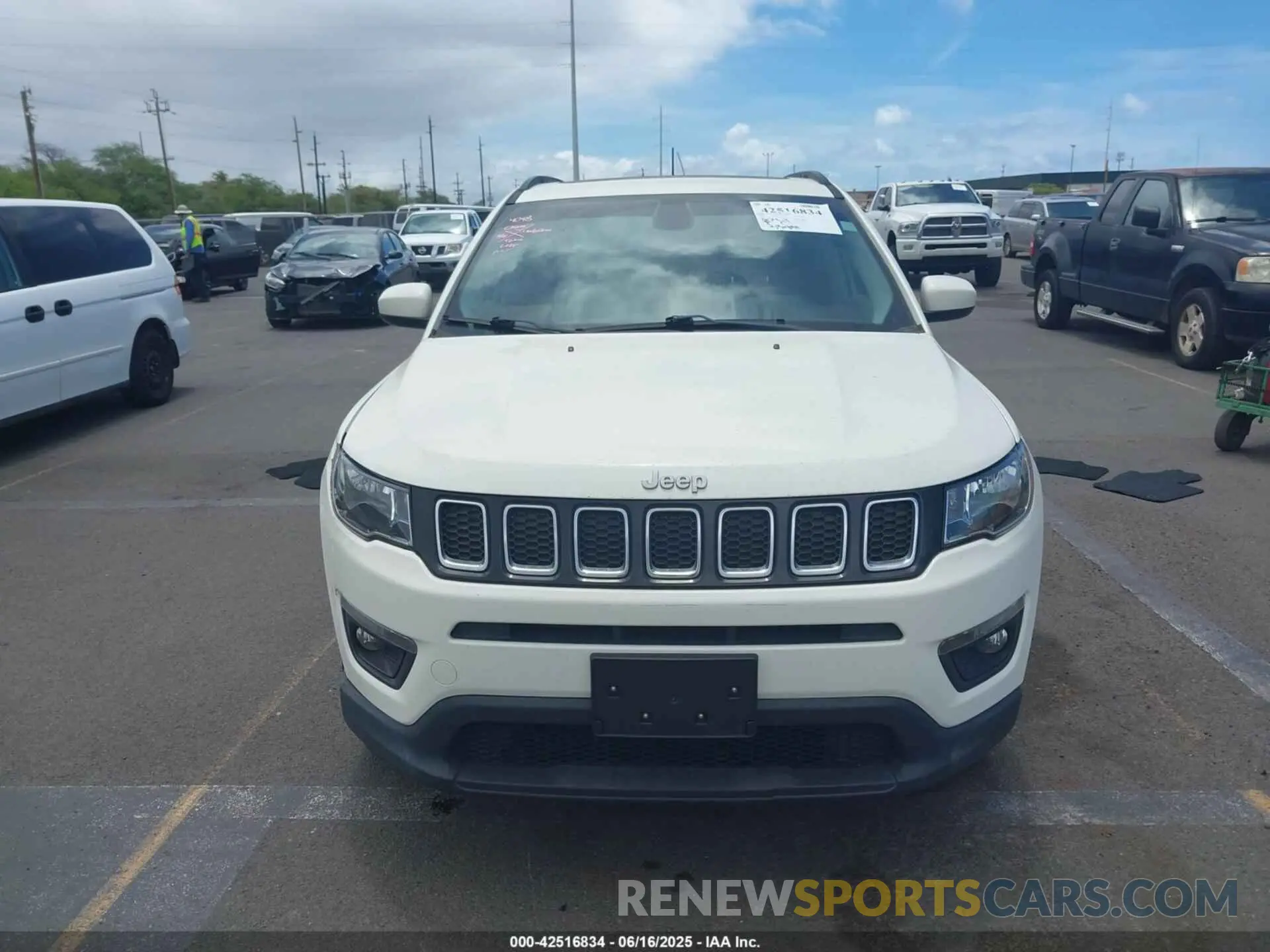 12 Photograph of a damaged car 3C4NJCBB1KT636564 JEEP COMPASS 2019