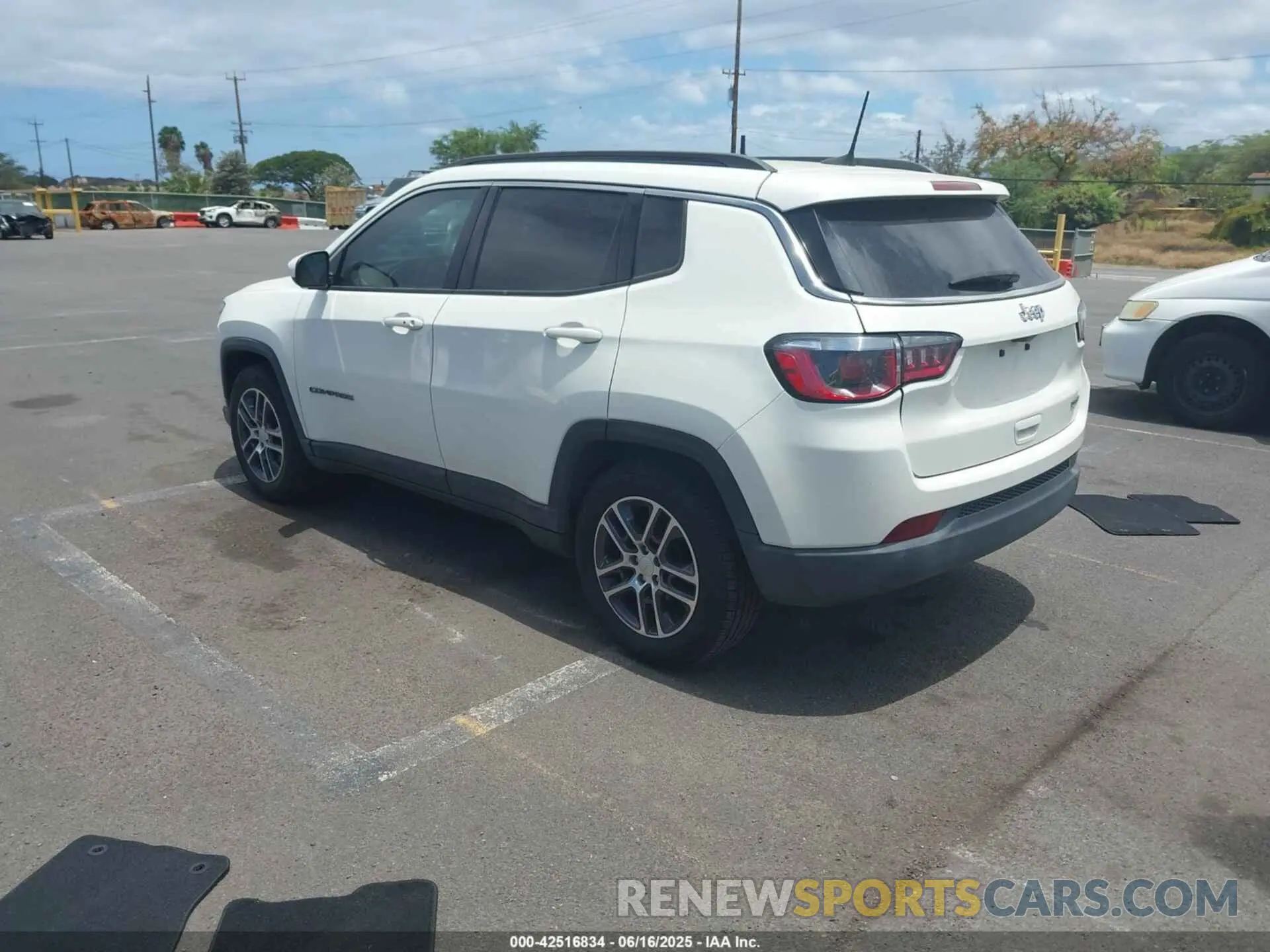 3 Photograph of a damaged car 3C4NJCBB1KT636564 JEEP COMPASS 2019