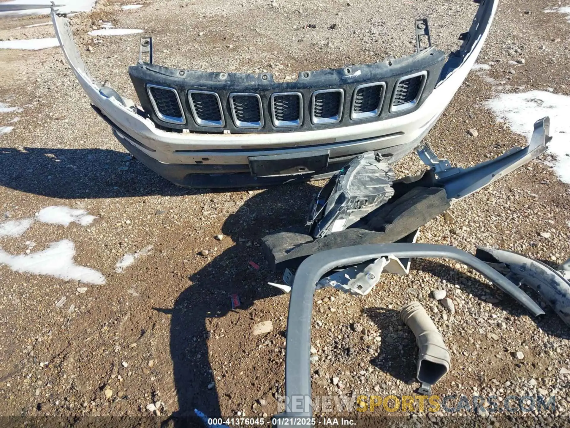 12 Photograph of a damaged car 3C4NJCBB1KT654692 JEEP COMPASS 2019