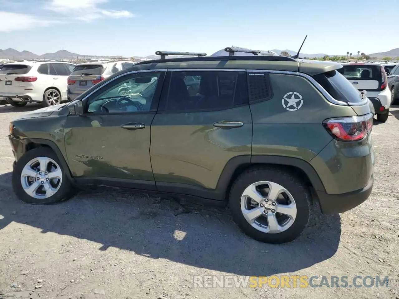 2 Photograph of a damaged car 3C4NJCBB1KT743968 JEEP COMPASS 2019