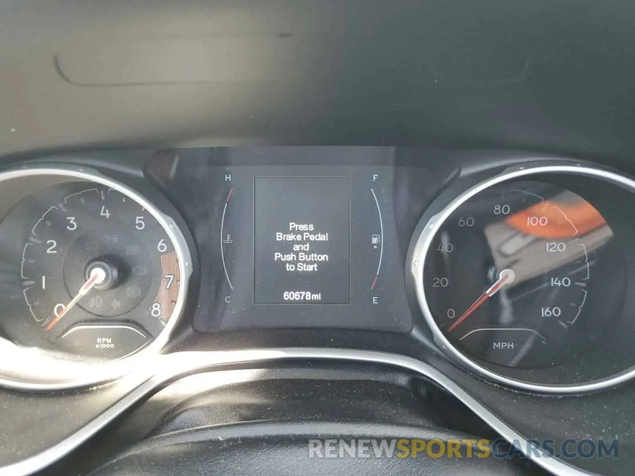 9 Photograph of a damaged car 3C4NJCBB1KT743968 JEEP COMPASS 2019