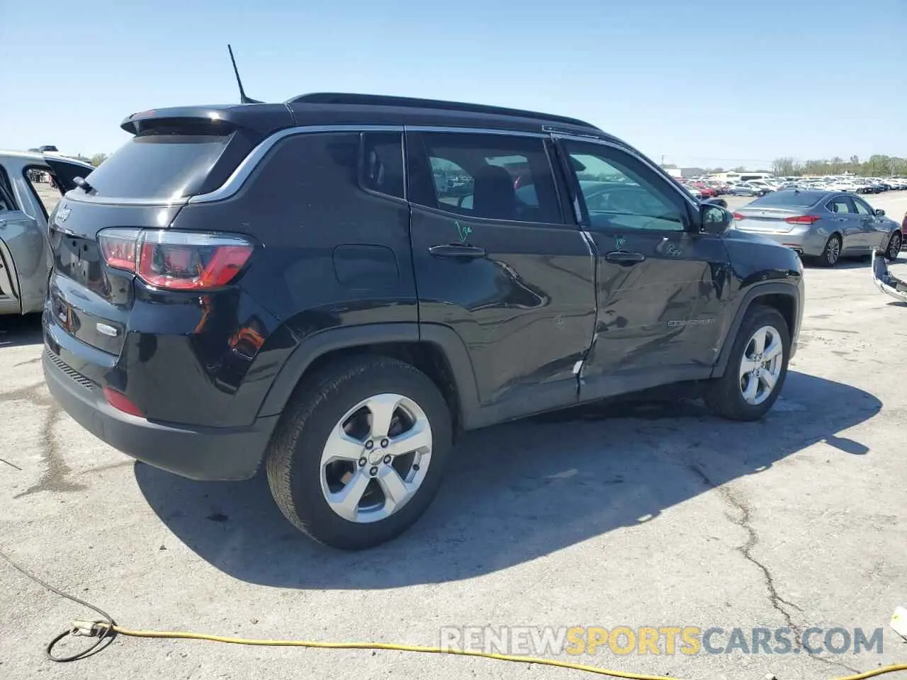 3 Photograph of a damaged car 3C4NJCBB2KT615352 JEEP COMPASS 2019