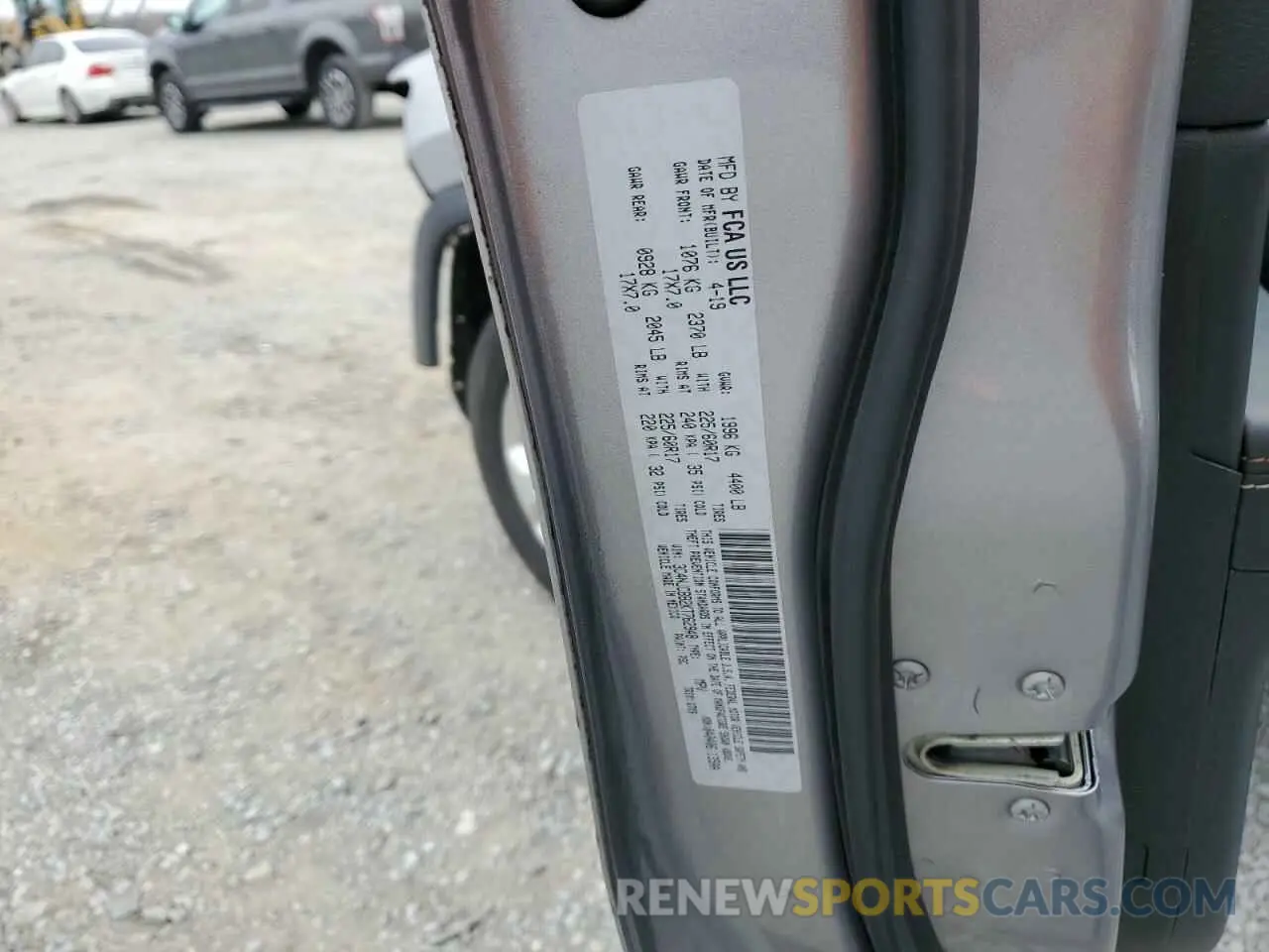 13 Photograph of a damaged car 3C4NJCBB2KT762948 JEEP COMPASS 2019