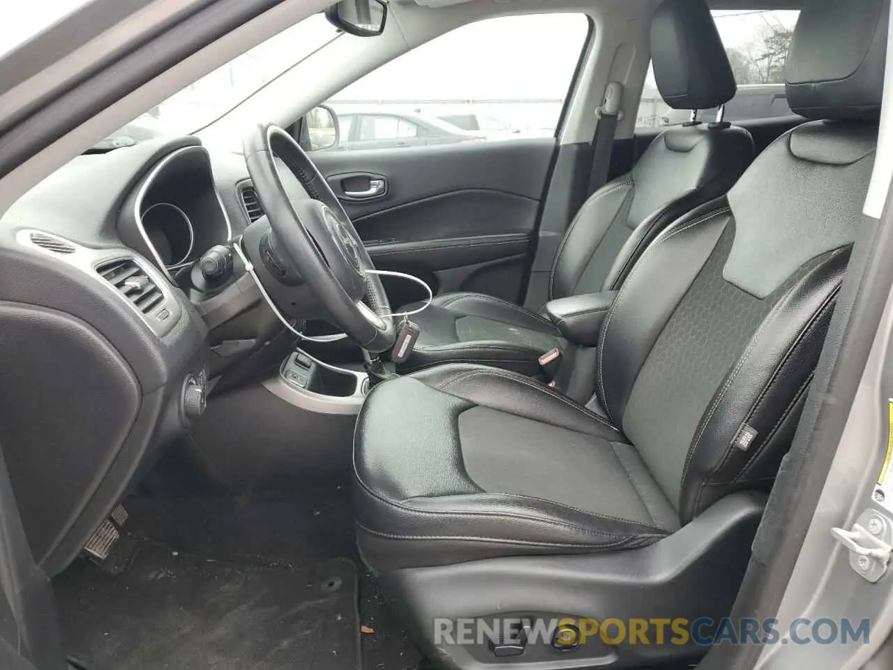 7 Photograph of a damaged car 3C4NJCBB2KT762948 JEEP COMPASS 2019