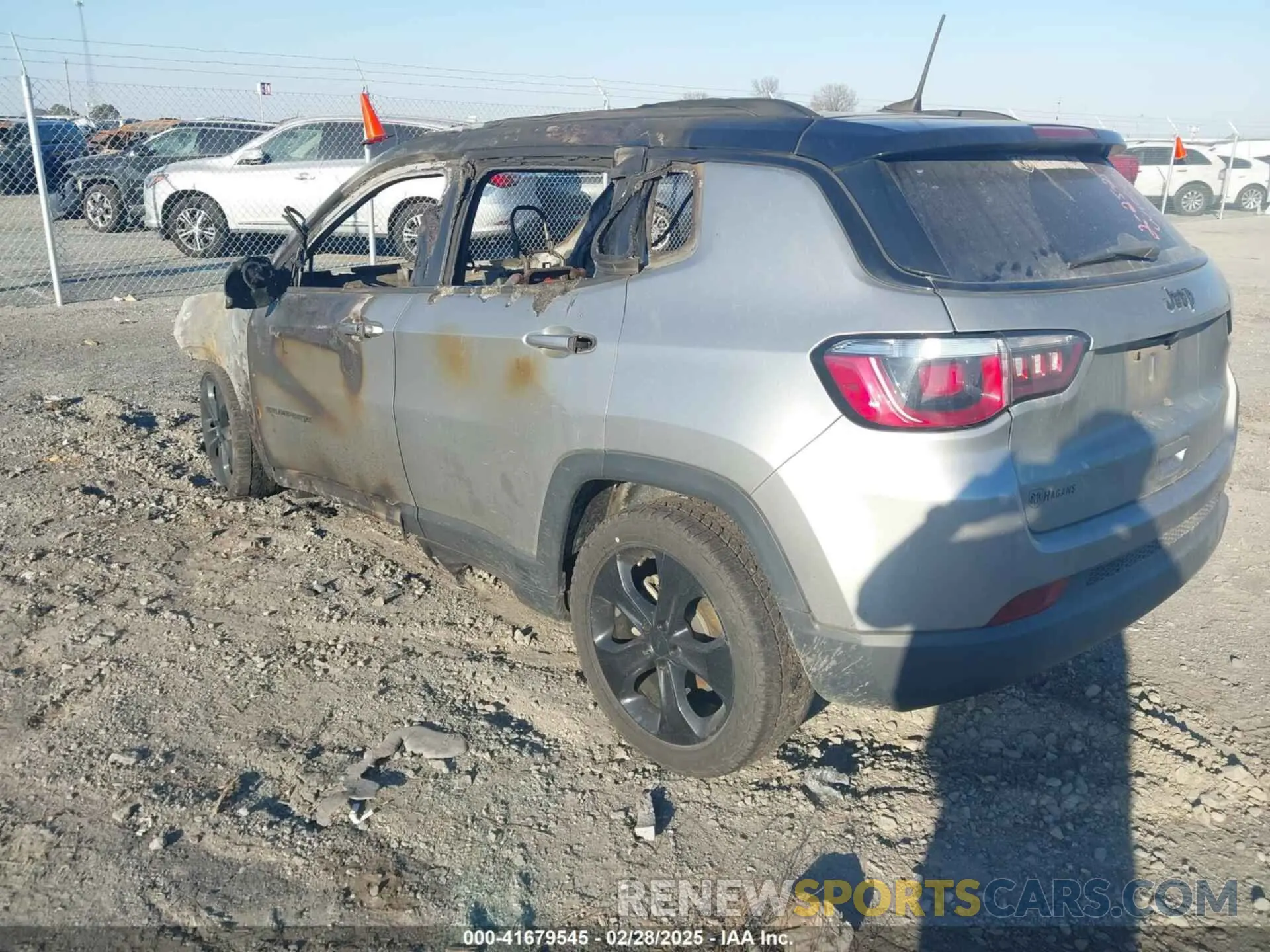 3 Photograph of a damaged car 3C4NJCBB2KT782410 JEEP COMPASS 2019