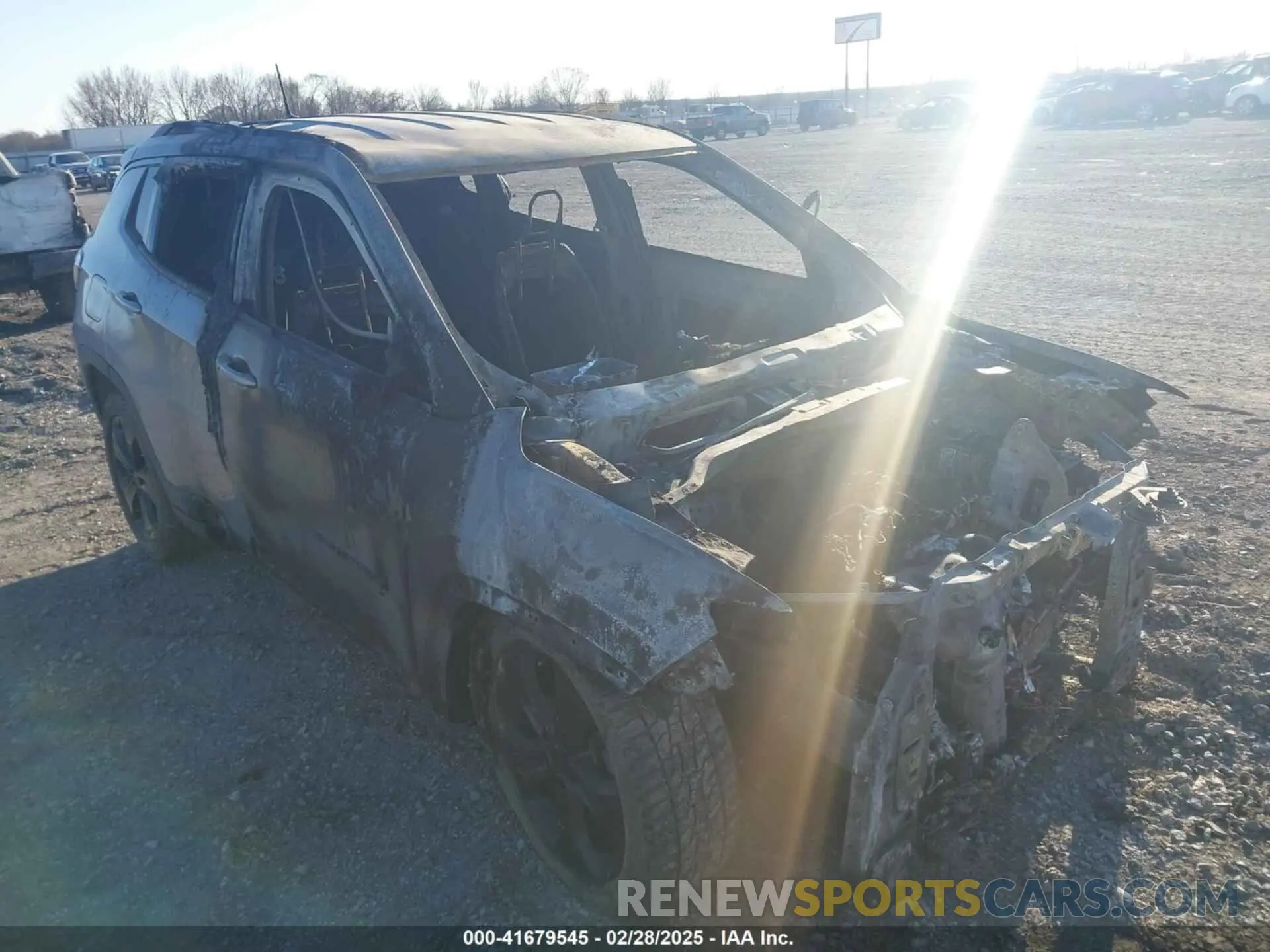 6 Photograph of a damaged car 3C4NJCBB2KT782410 JEEP COMPASS 2019