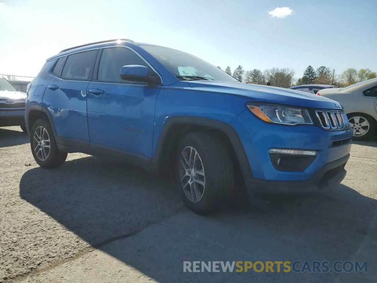 4 Photograph of a damaged car 3C4NJCBB2KT844341 JEEP COMPASS 2019