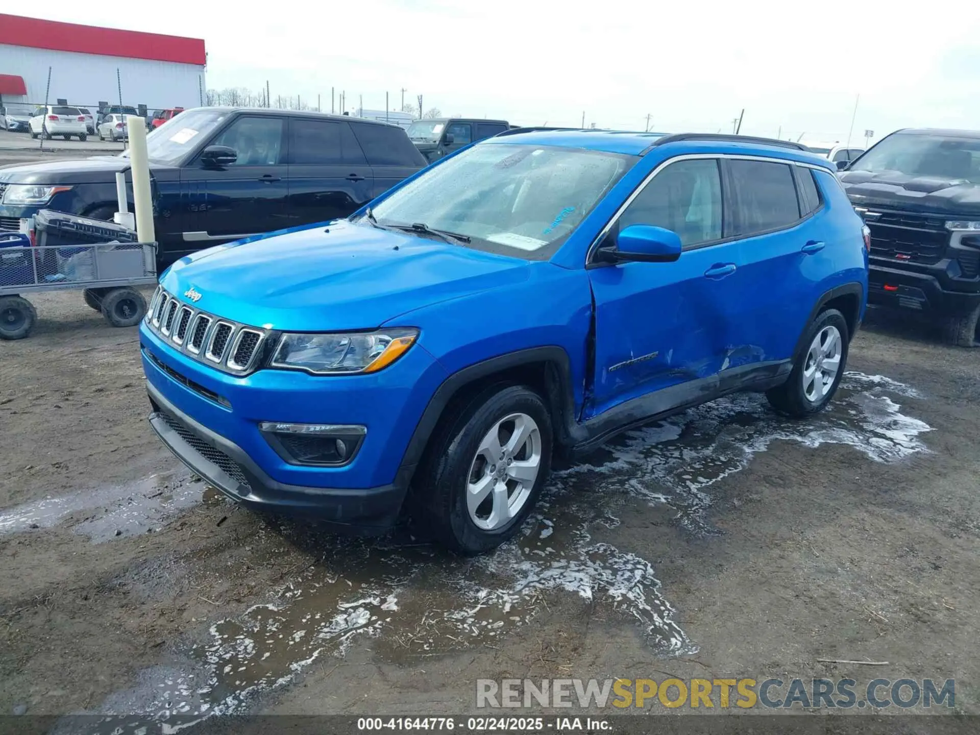 2 Photograph of a damaged car 3C4NJCBB3KT615845 JEEP COMPASS 2019