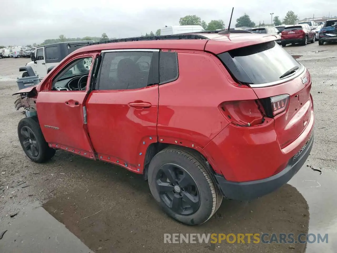 2 Photograph of a damaged car 3C4NJCBB3KT706789 JEEP COMPASS 2019