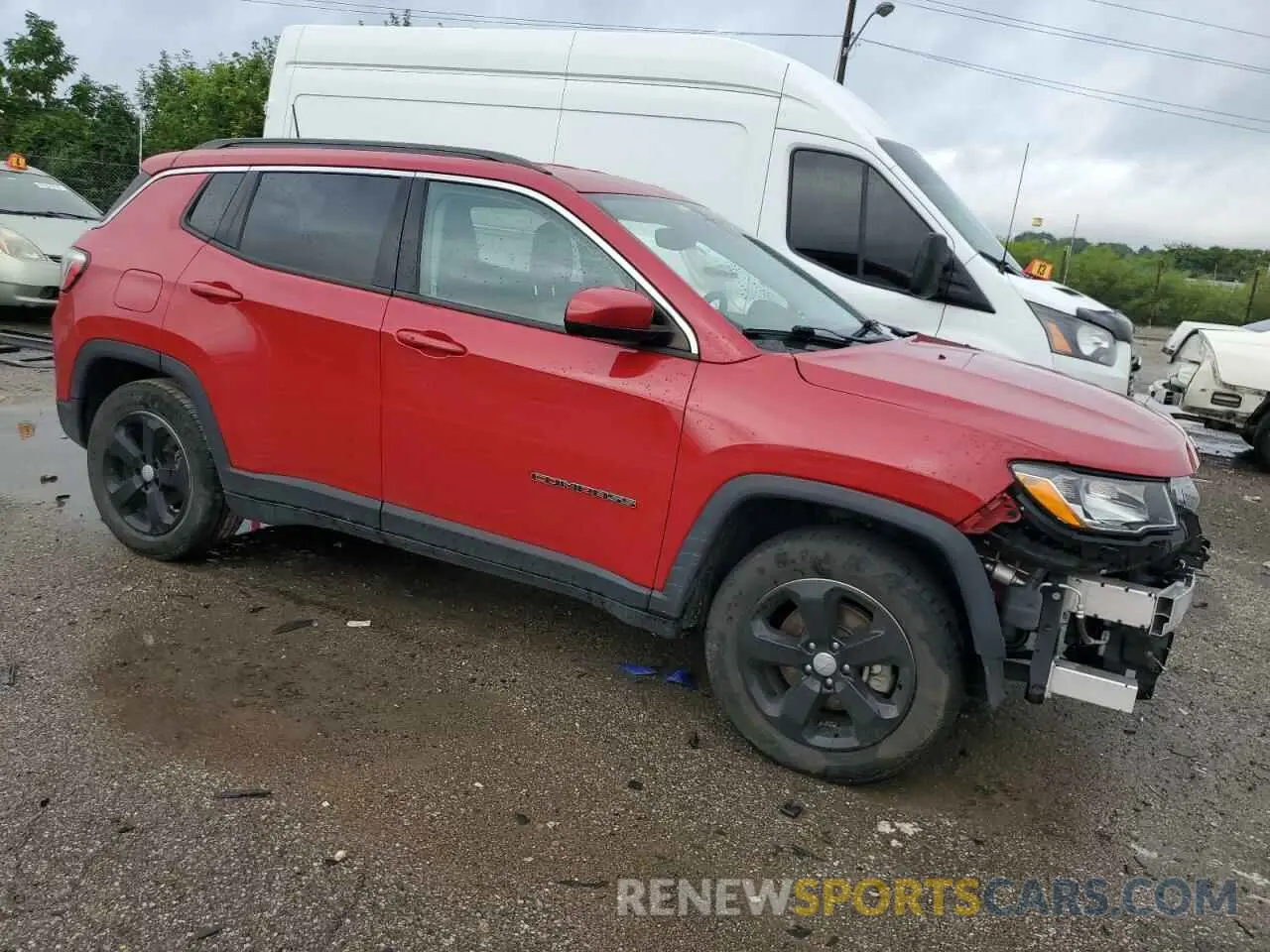 4 Photograph of a damaged car 3C4NJCBB3KT706789 JEEP COMPASS 2019
