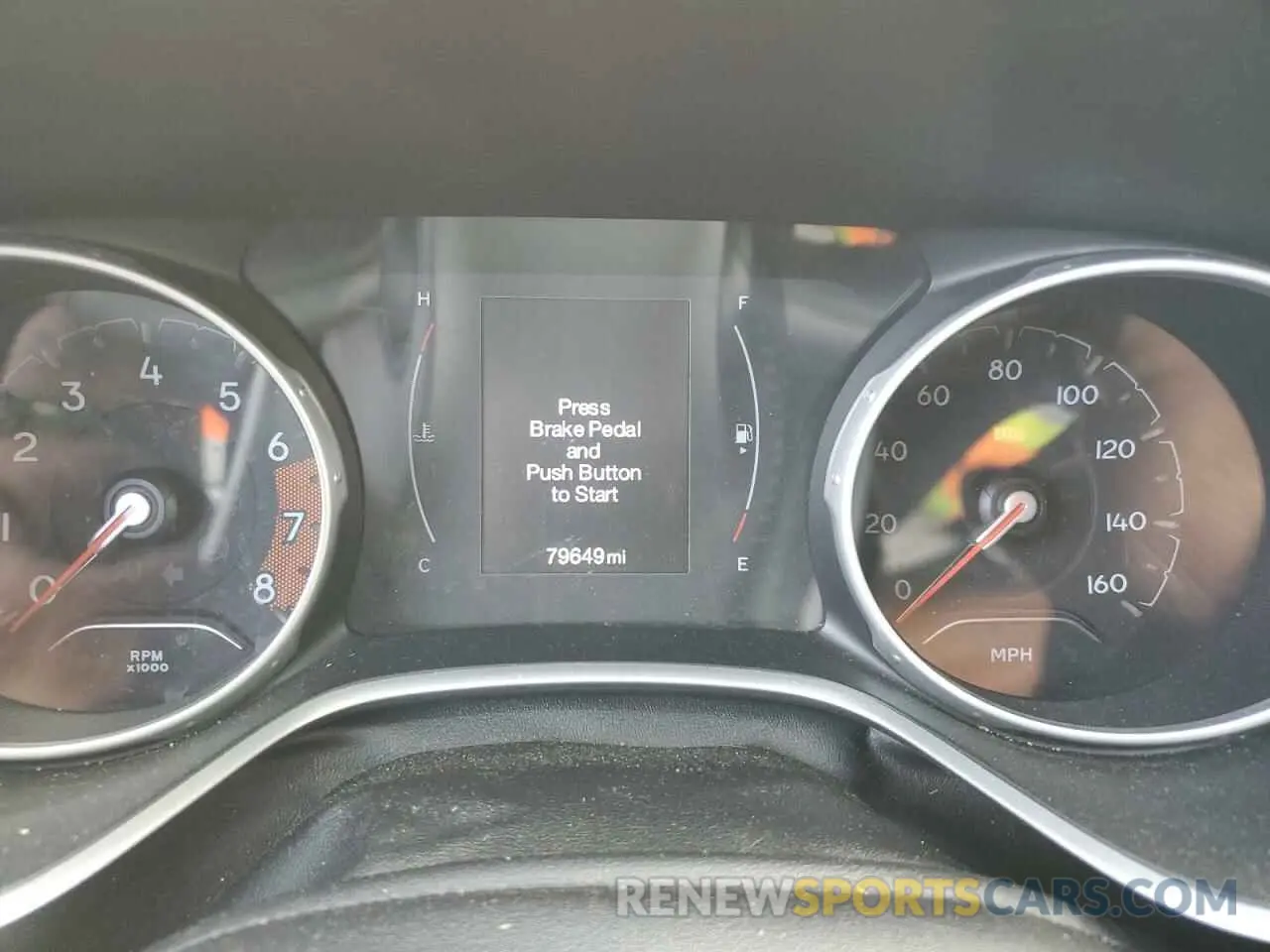 9 Photograph of a damaged car 3C4NJCBB3KT706789 JEEP COMPASS 2019