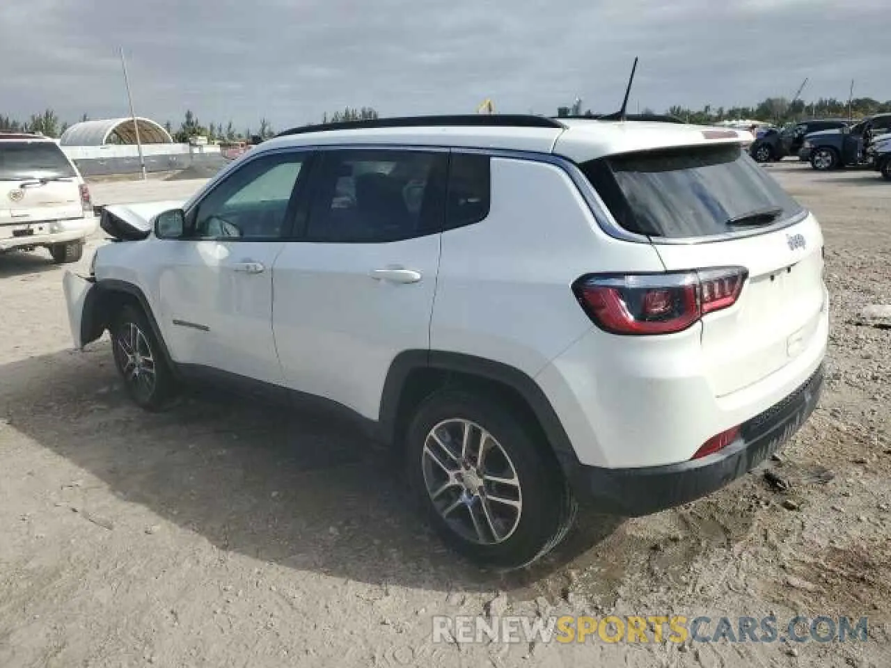 2 Photograph of a damaged car 3C4NJCBB3KT736522 JEEP COMPASS 2019