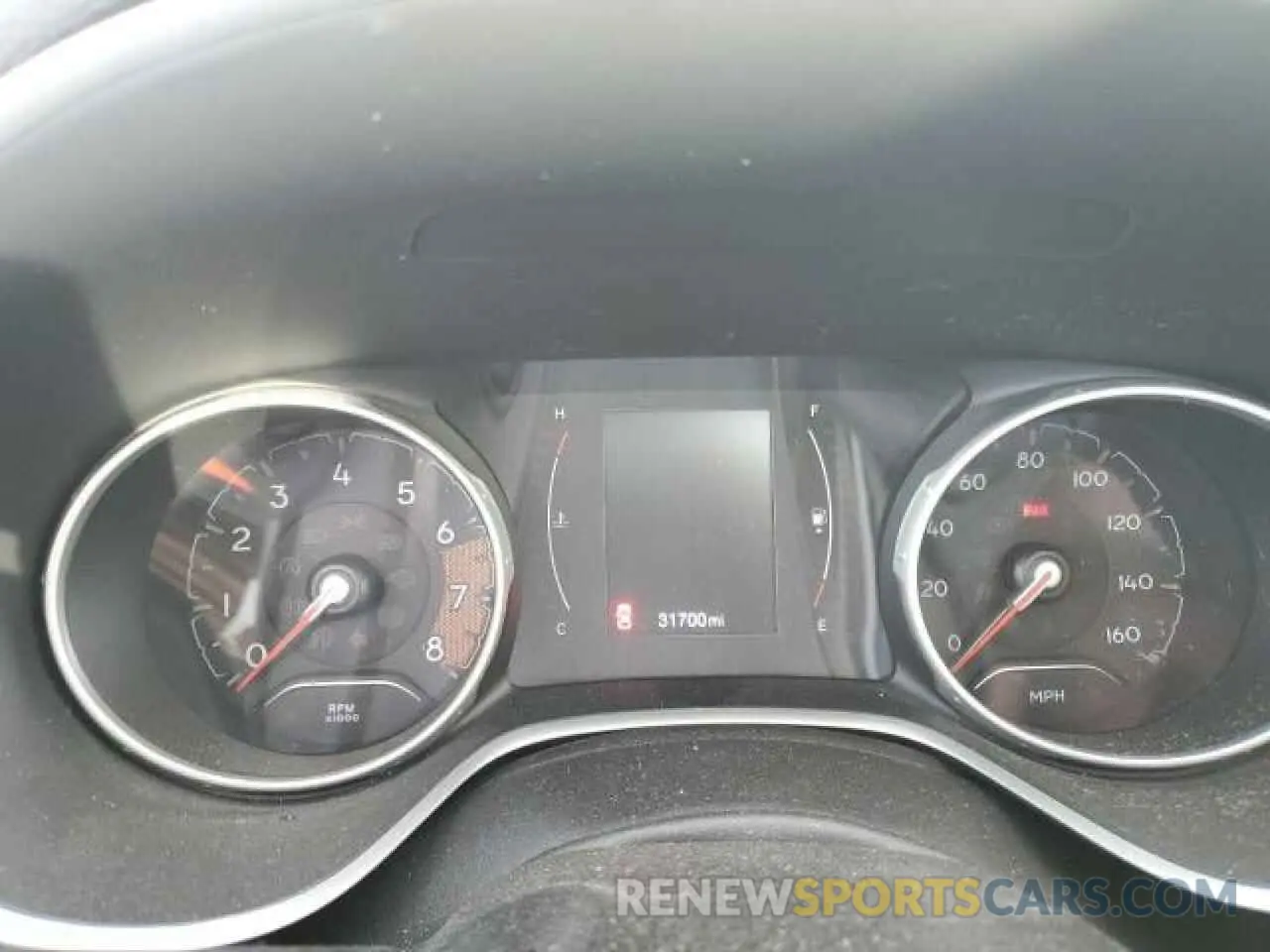 9 Photograph of a damaged car 3C4NJCBB3KT736522 JEEP COMPASS 2019