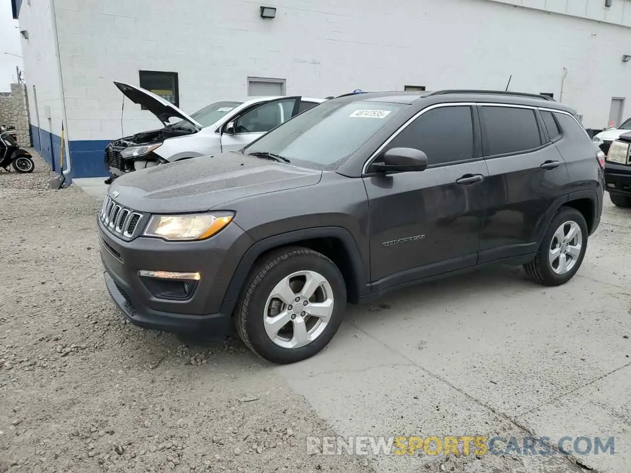 1 Photograph of a damaged car 3C4NJCBB3KT756088 JEEP COMPASS 2019