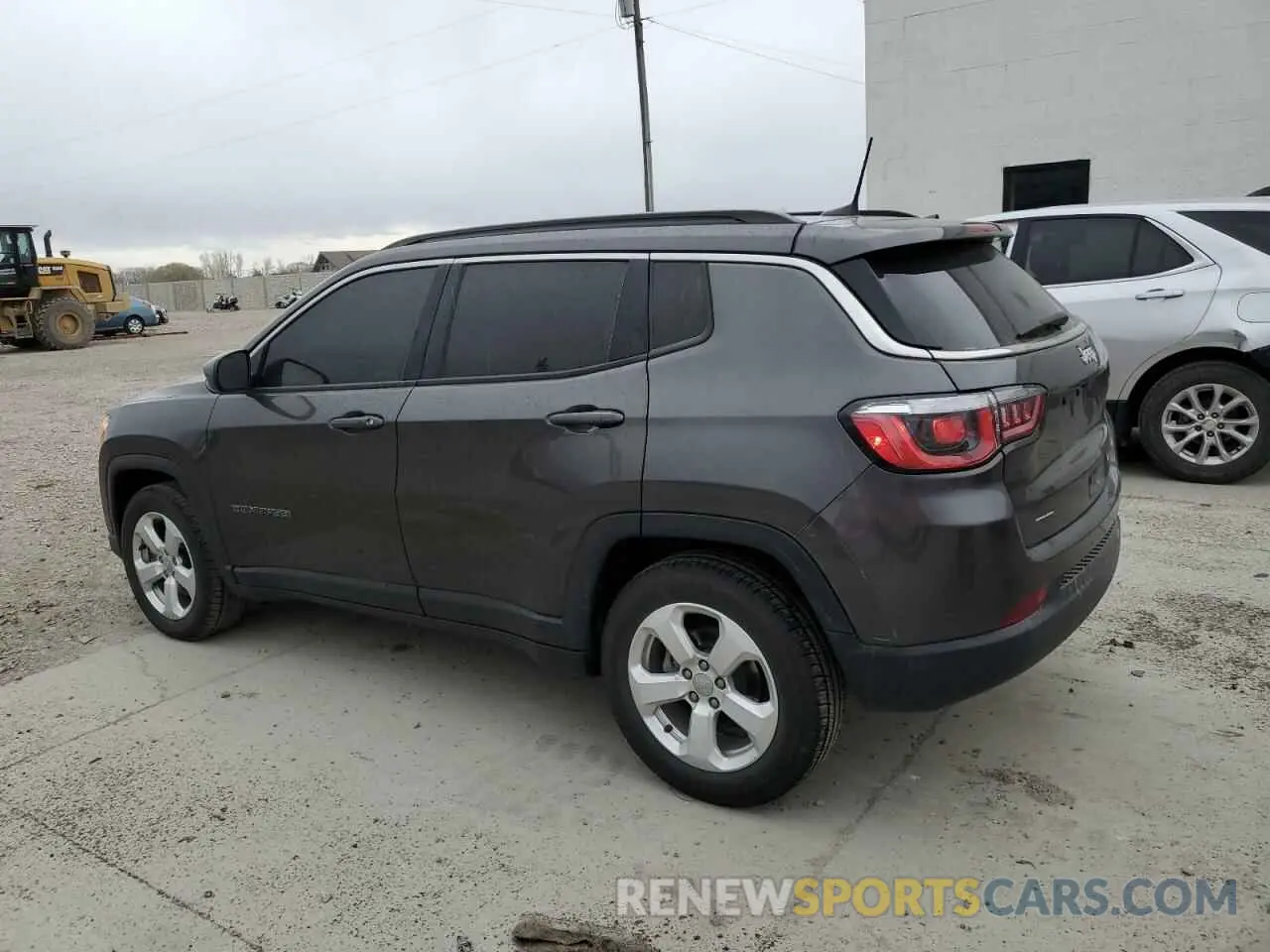 2 Photograph of a damaged car 3C4NJCBB3KT756088 JEEP COMPASS 2019