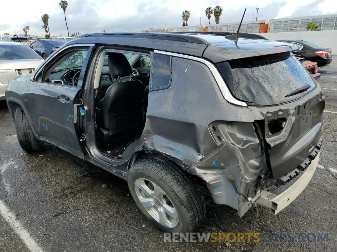 2 Photograph of a damaged car 3C4NJCBB3KT788913 JEEP COMPASS 2019