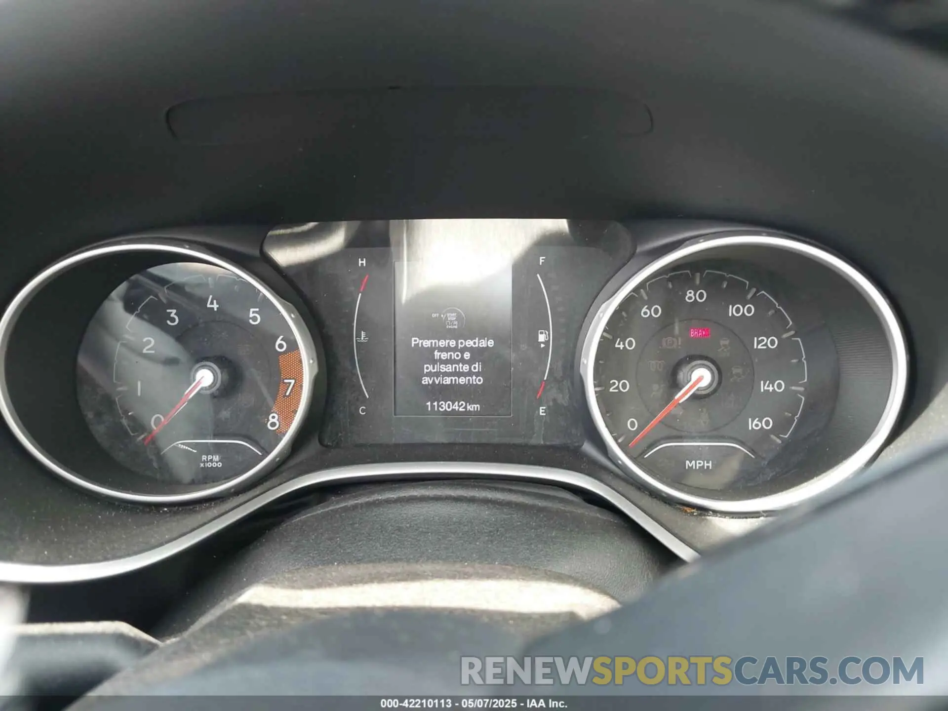 7 Photograph of a damaged car 3C4NJCBB3KT832196 JEEP COMPASS 2019