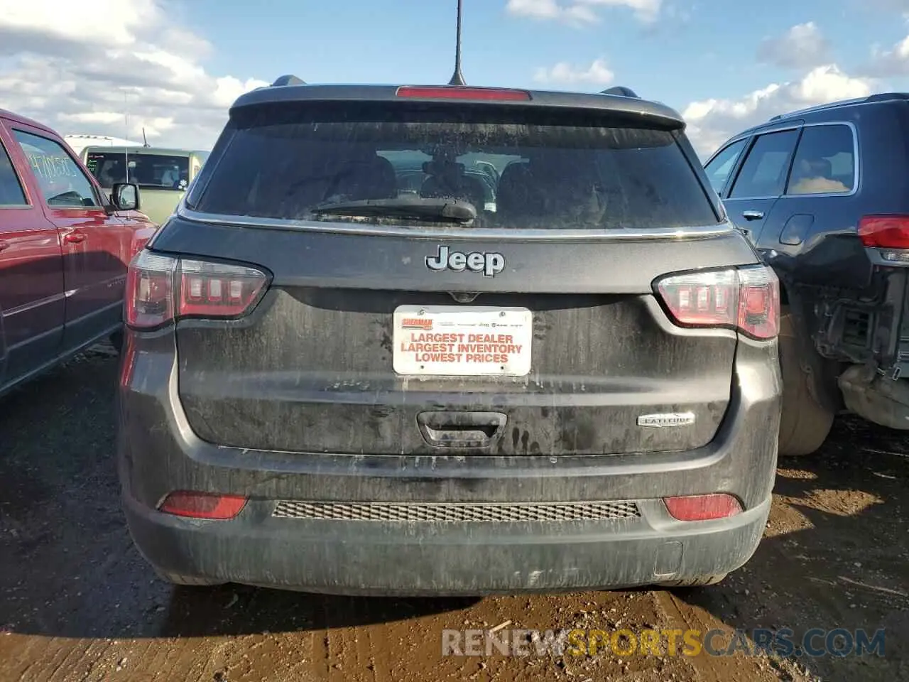 6 Photograph of a damaged car 3C4NJCBB3KT852044 JEEP COMPASS 2019