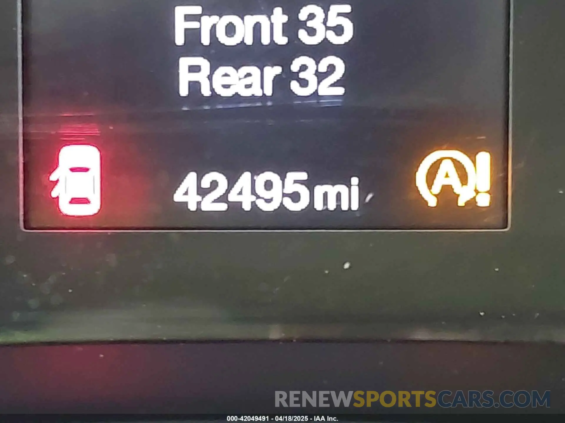 16 Photograph of a damaged car 3C4NJCBB4KT616437 JEEP COMPASS 2019