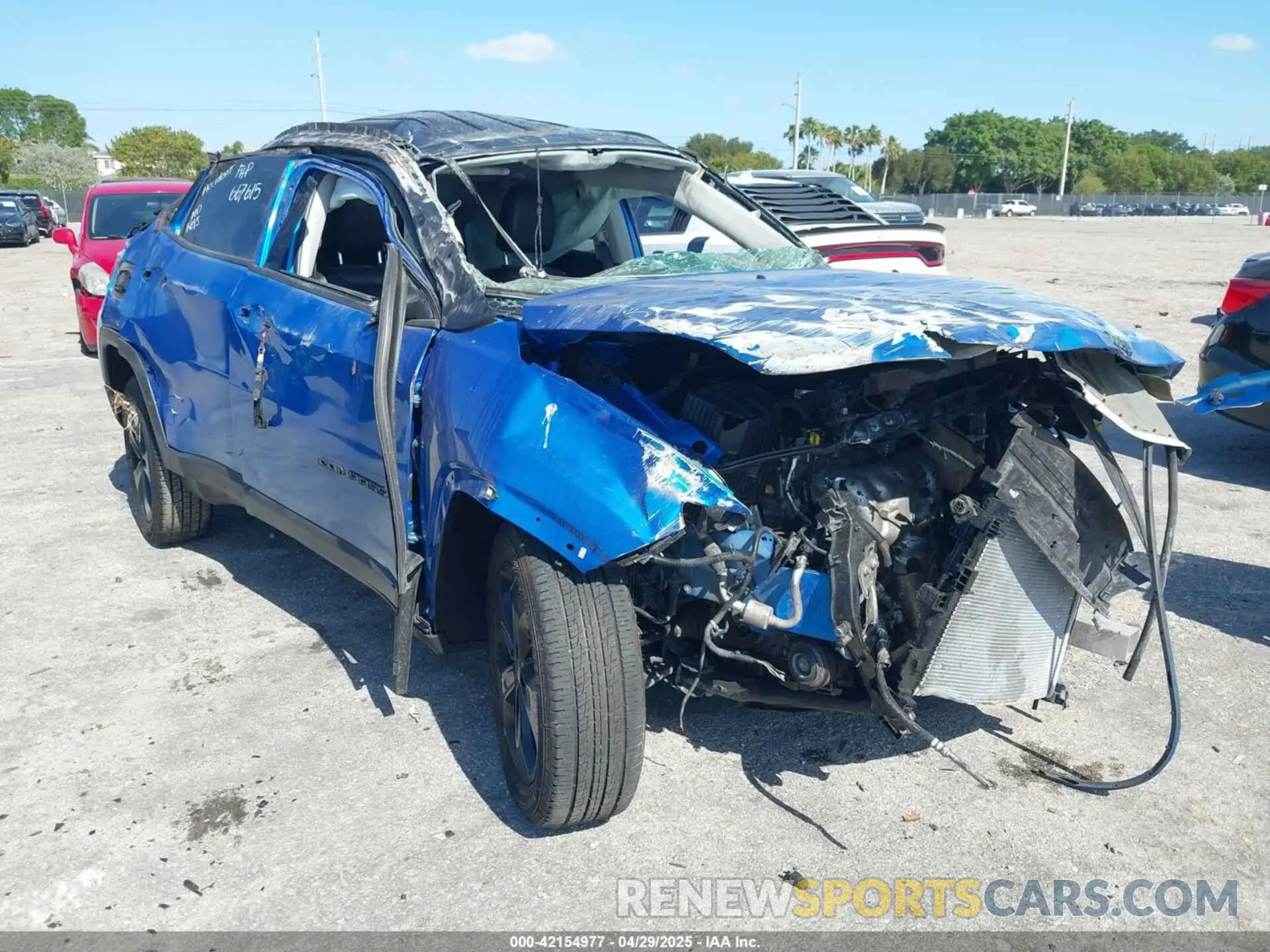 6 Photograph of a damaged car 3C4NJCBB4KT667615 JEEP COMPASS 2019