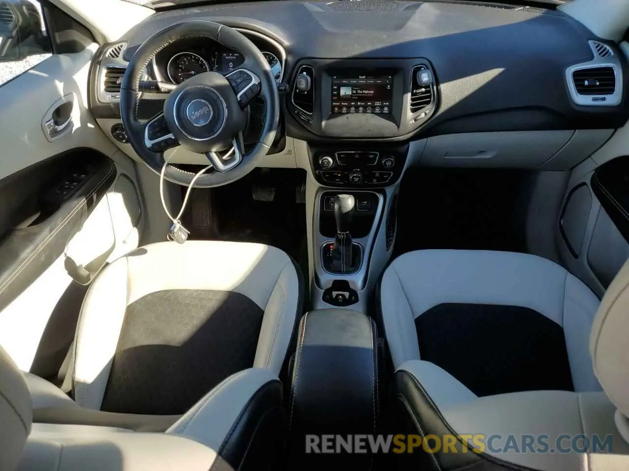 8 Photograph of a damaged car 3C4NJCBB4KT726100 JEEP COMPASS 2019