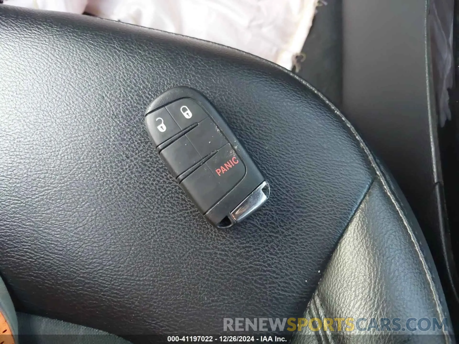 11 Photograph of a damaged car 3C4NJCBB4KT755810 JEEP COMPASS 2019
