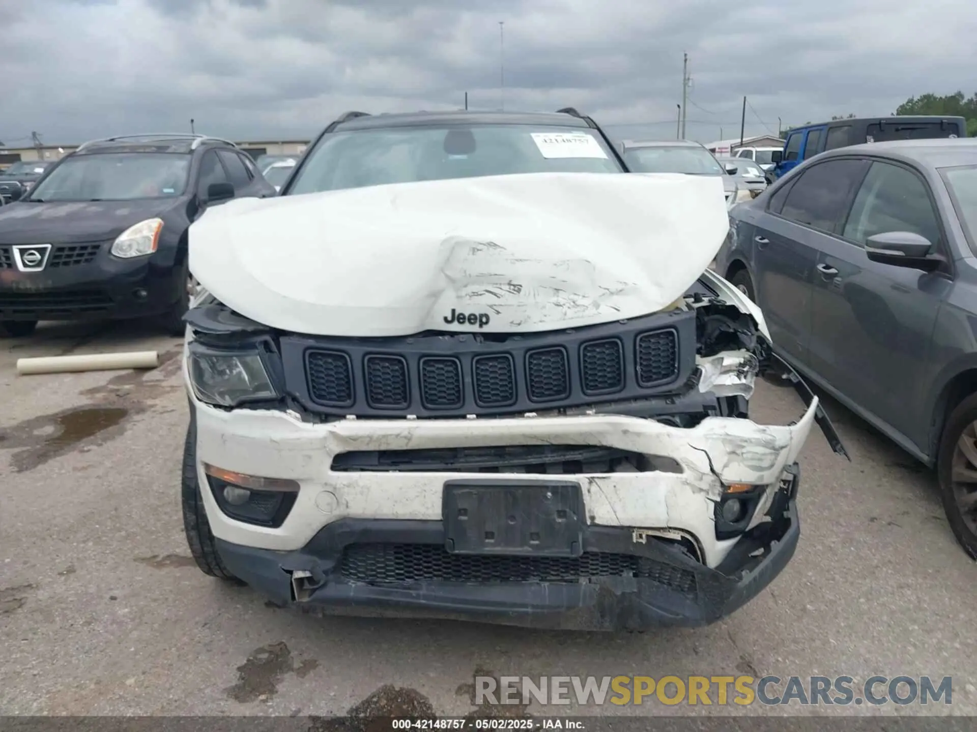 6 Photograph of a damaged car 3C4NJCBB5KT615720 JEEP COMPASS 2019
