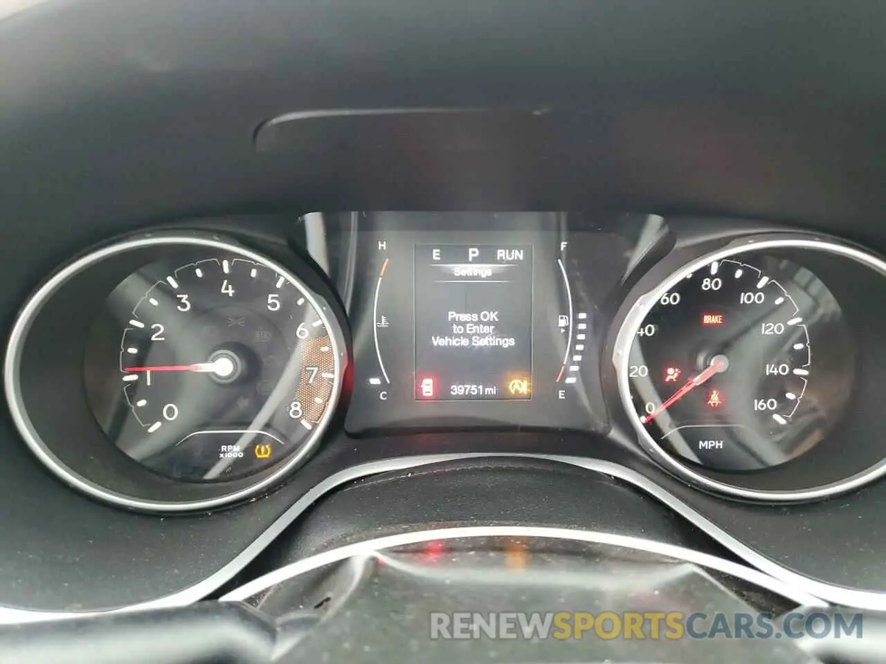 9 Photograph of a damaged car 3C4NJCBB5KT649267 JEEP COMPASS 2019