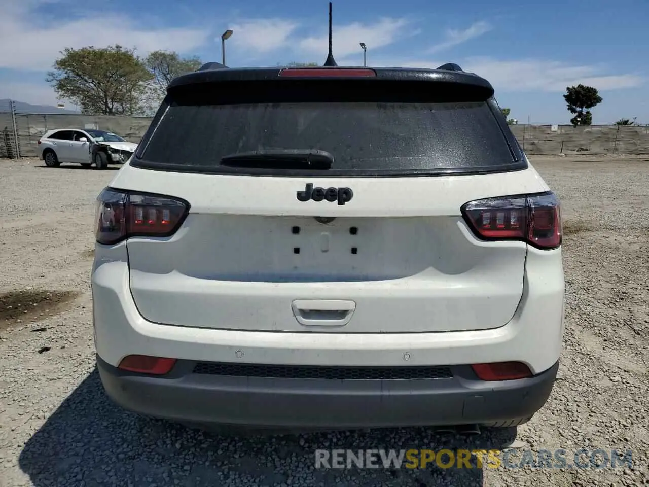 6 Photograph of a damaged car 3C4NJCBB5KT743181 JEEP COMPASS 2019