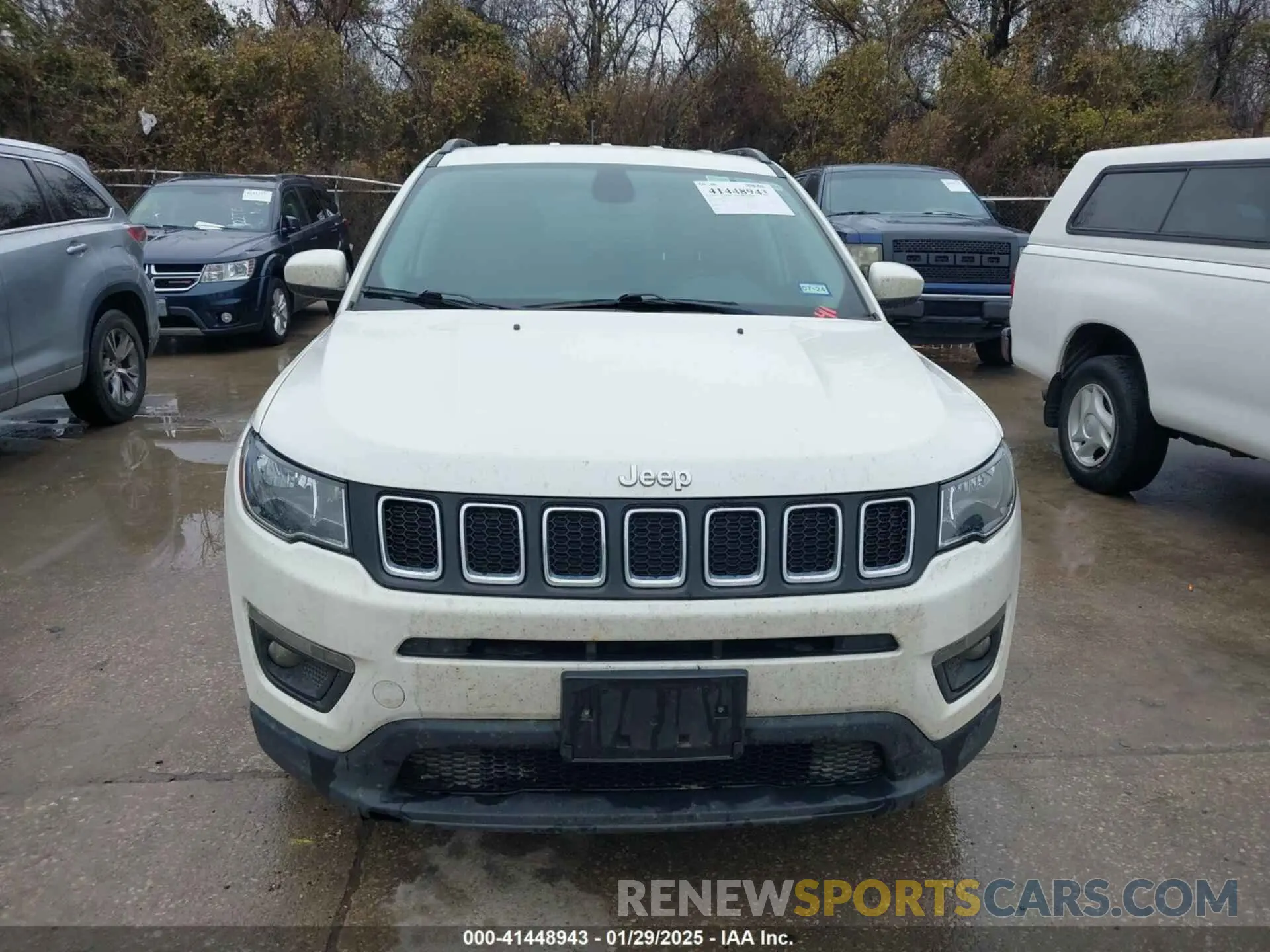12 Photograph of a damaged car 3C4NJCBB6KT654719 JEEP COMPASS 2019