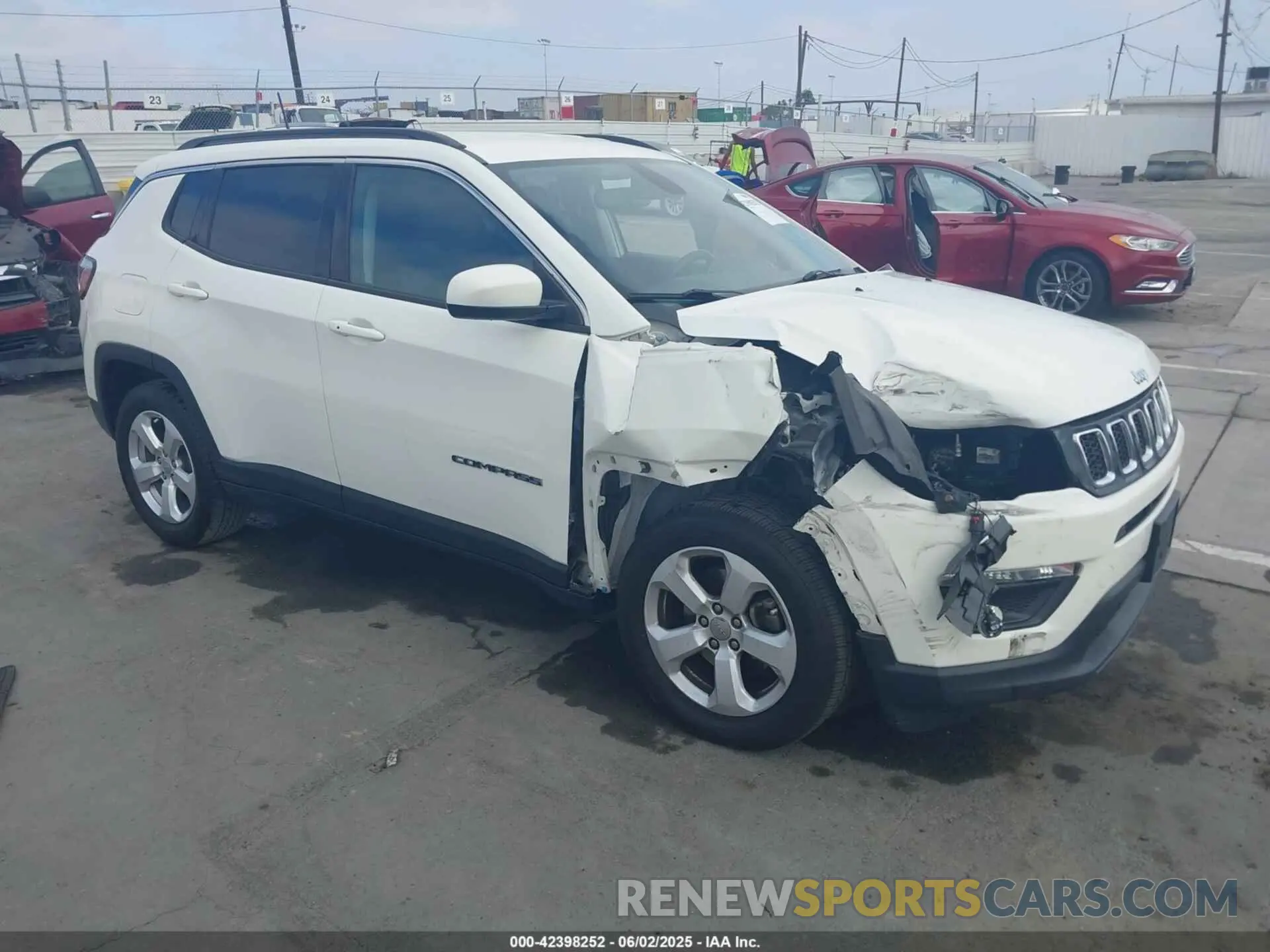 1 Photograph of a damaged car 3C4NJCBB6KT809494 JEEP COMPASS 2019