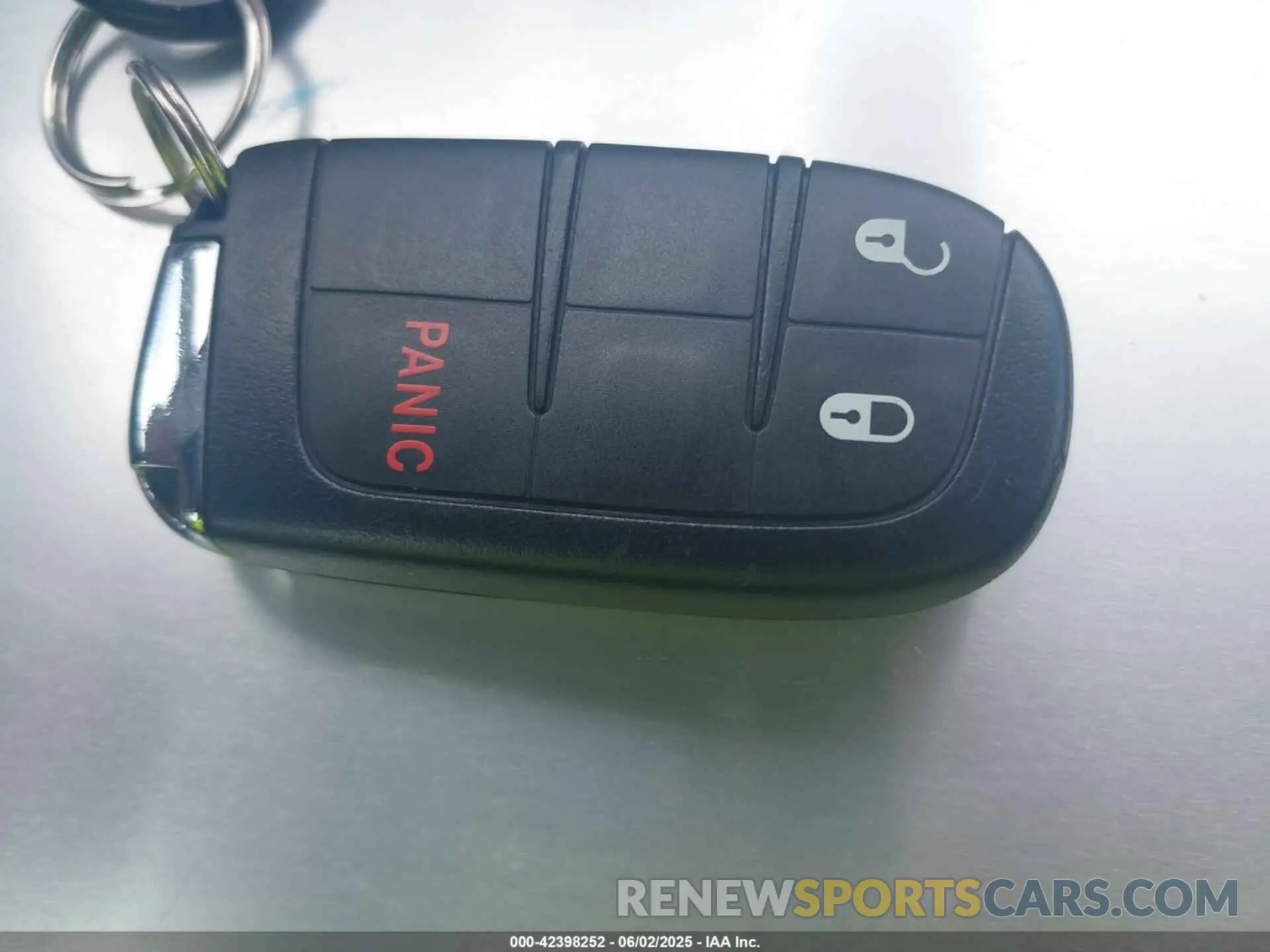 11 Photograph of a damaged car 3C4NJCBB6KT809494 JEEP COMPASS 2019