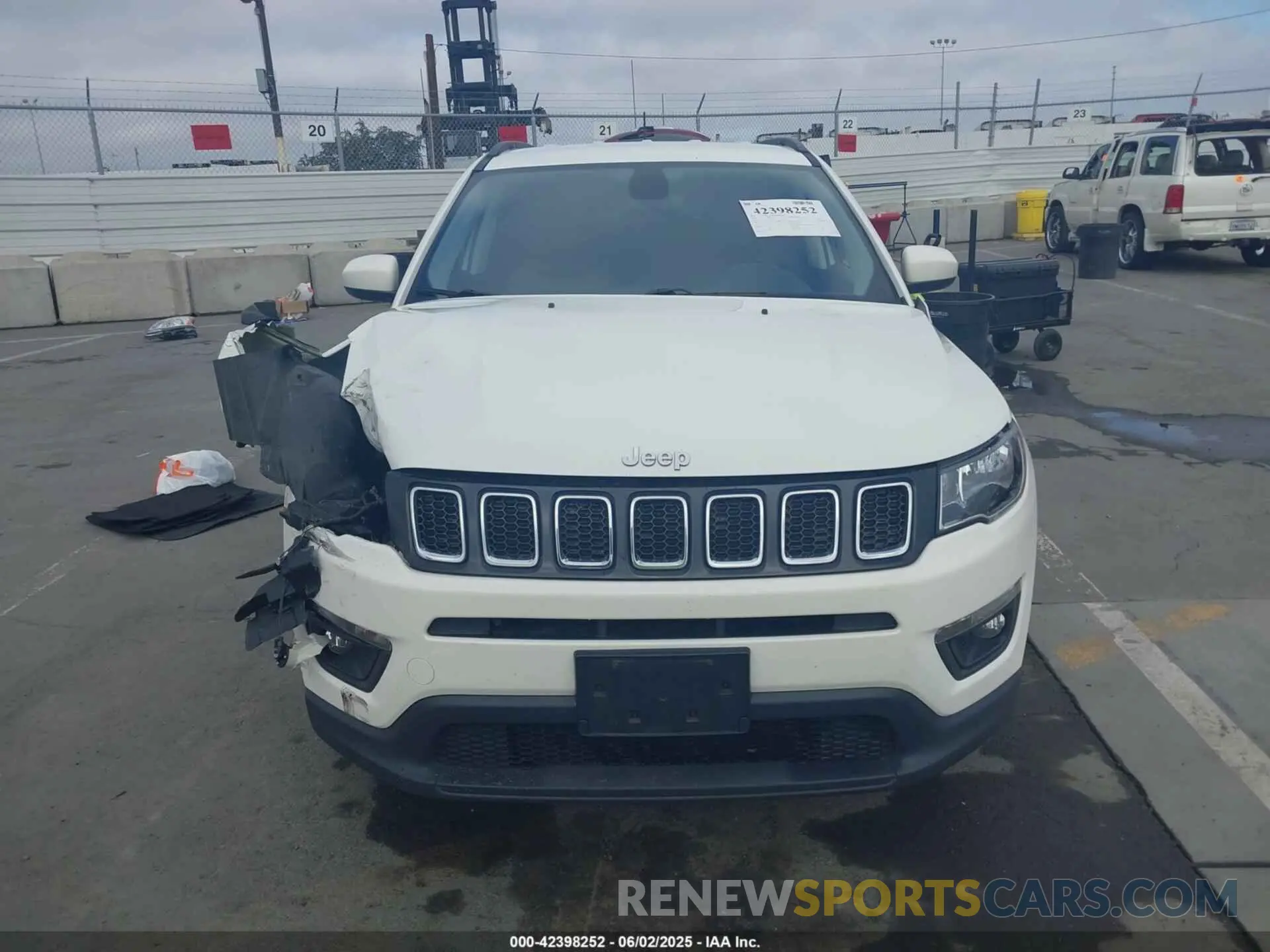 12 Photograph of a damaged car 3C4NJCBB6KT809494 JEEP COMPASS 2019