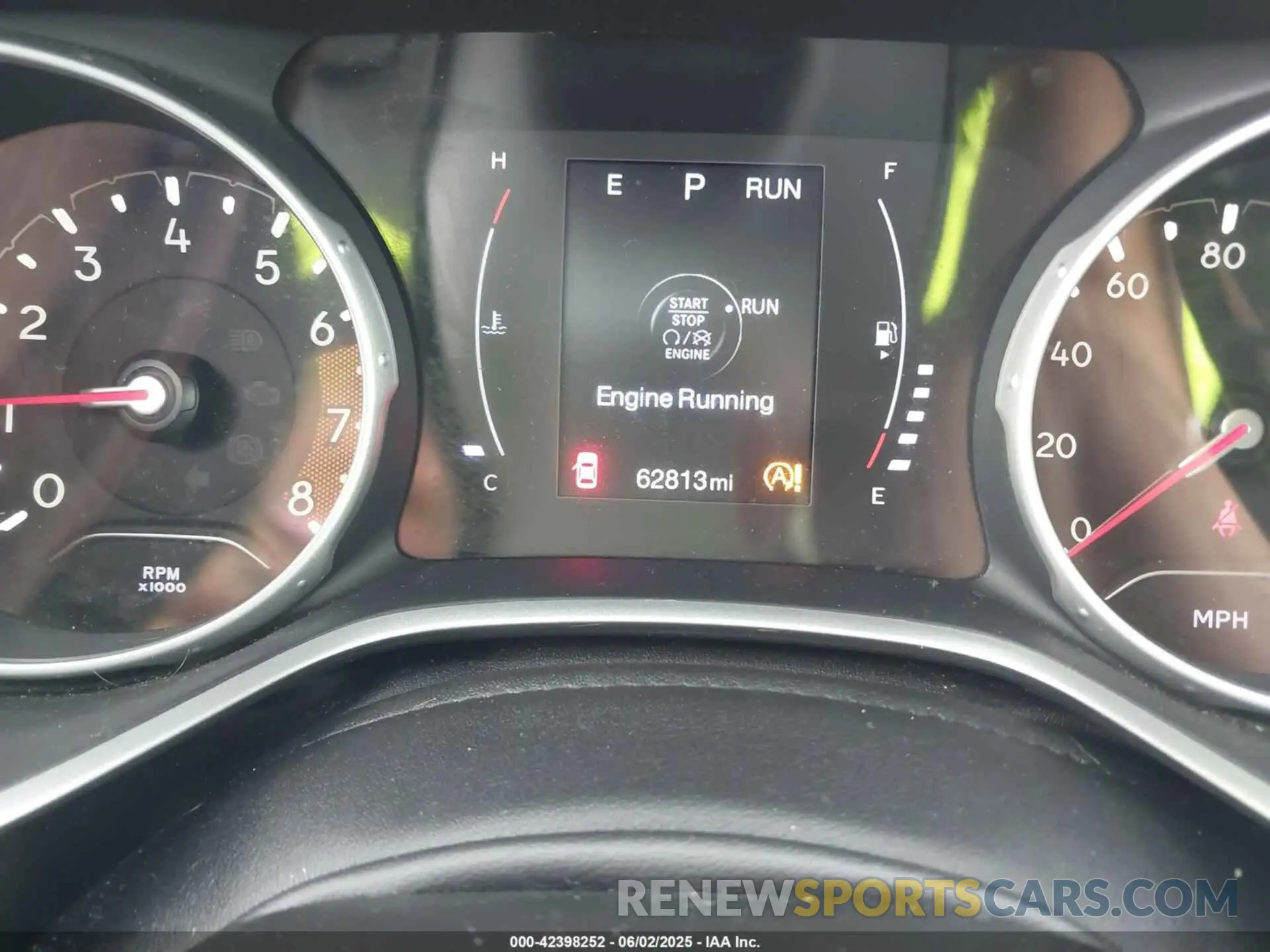15 Photograph of a damaged car 3C4NJCBB6KT809494 JEEP COMPASS 2019