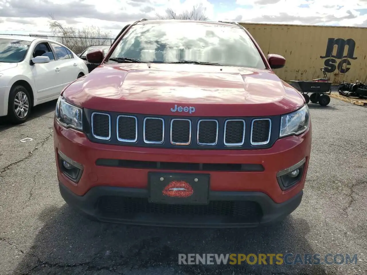 5 Photograph of a damaged car 3C4NJCBB6KT833200 JEEP COMPASS 2019