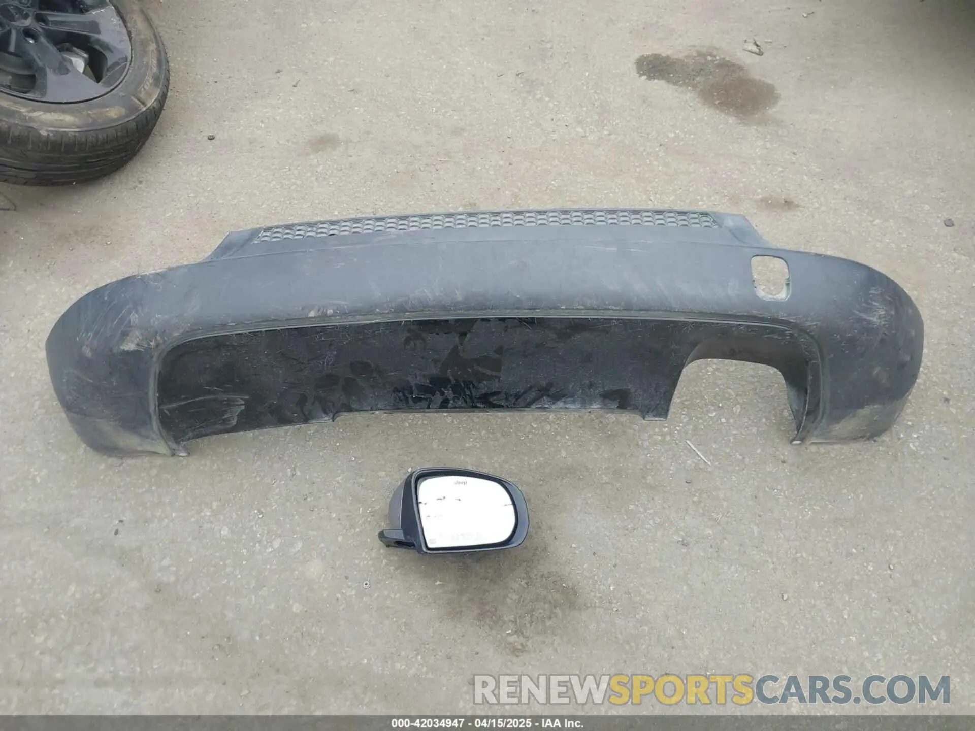 12 Photograph of a damaged car 3C4NJCBB7KT617761 JEEP COMPASS 2019