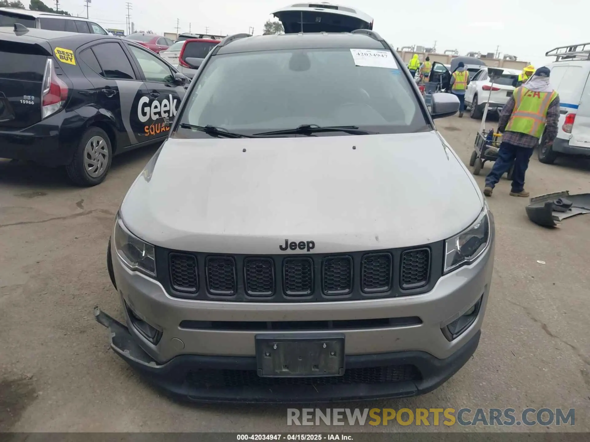 13 Photograph of a damaged car 3C4NJCBB7KT617761 JEEP COMPASS 2019