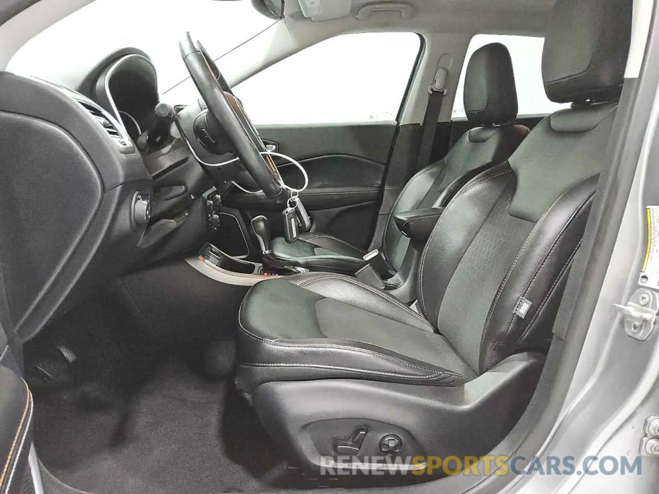 7 Photograph of a damaged car 3C4NJCBB7KT655023 JEEP COMPASS 2019