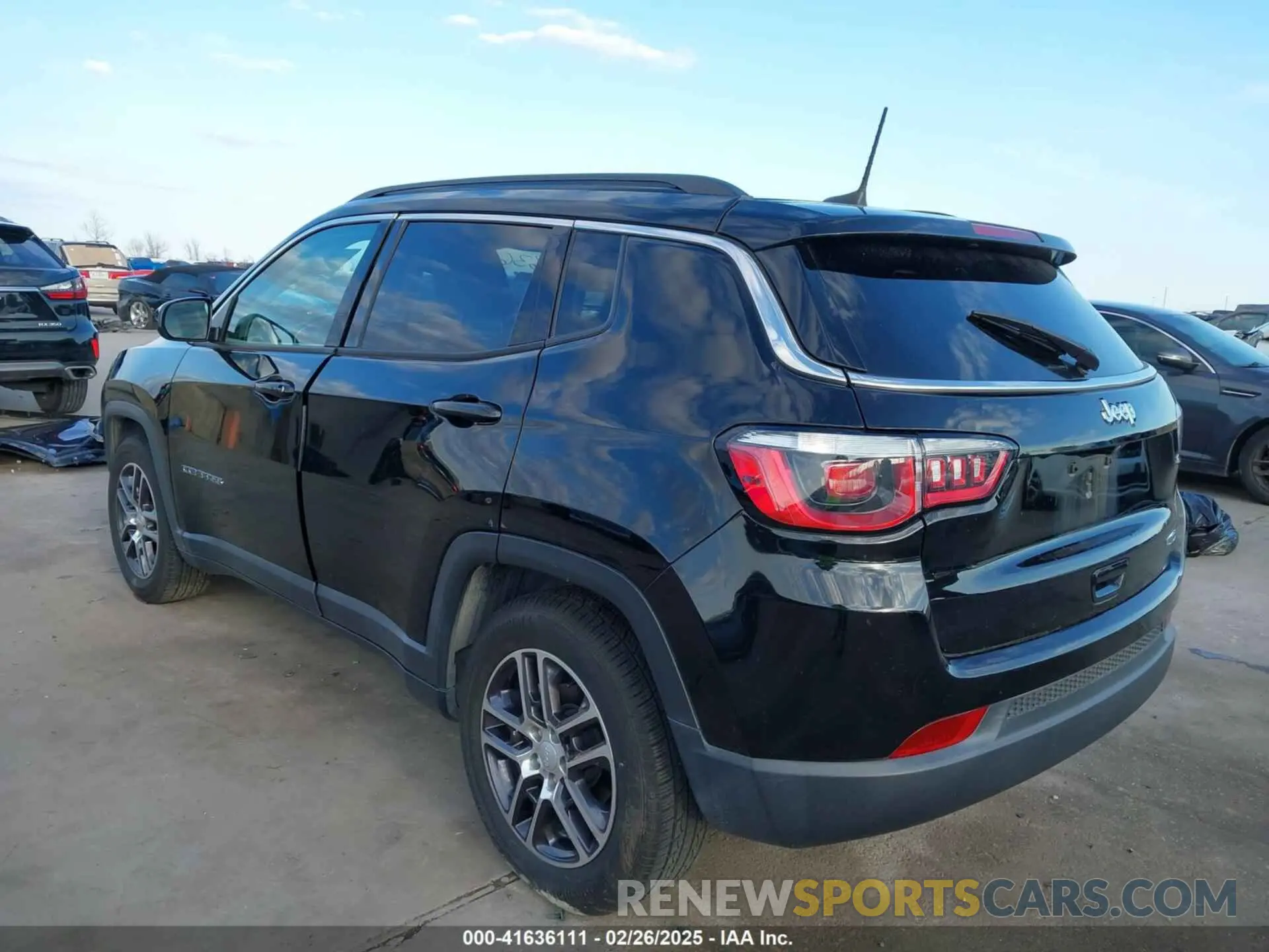 3 Photograph of a damaged car 3C4NJCBB7KT706519 JEEP COMPASS 2019