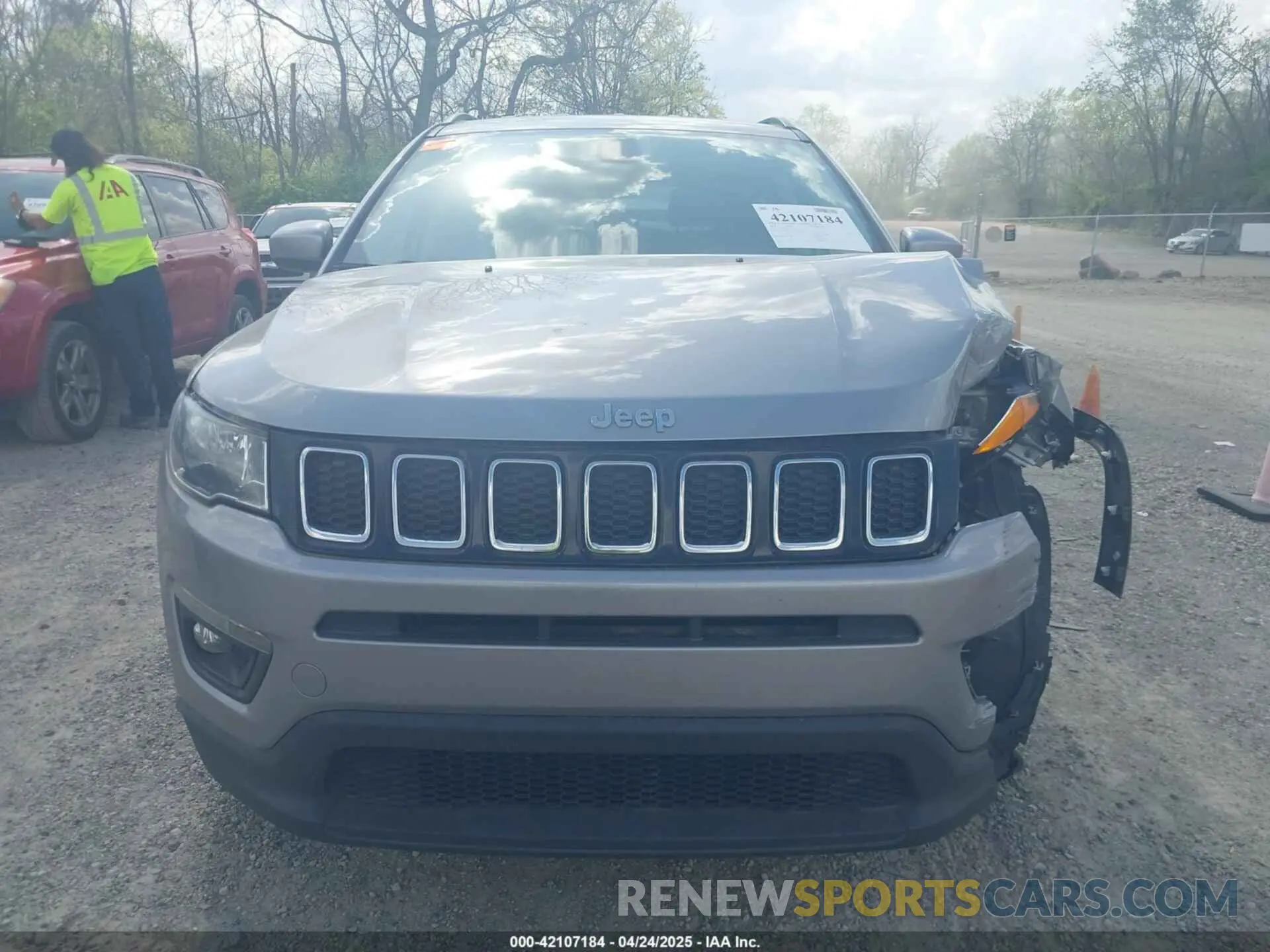 13 Photograph of a damaged car 3C4NJCBB7KT742453 JEEP COMPASS 2019