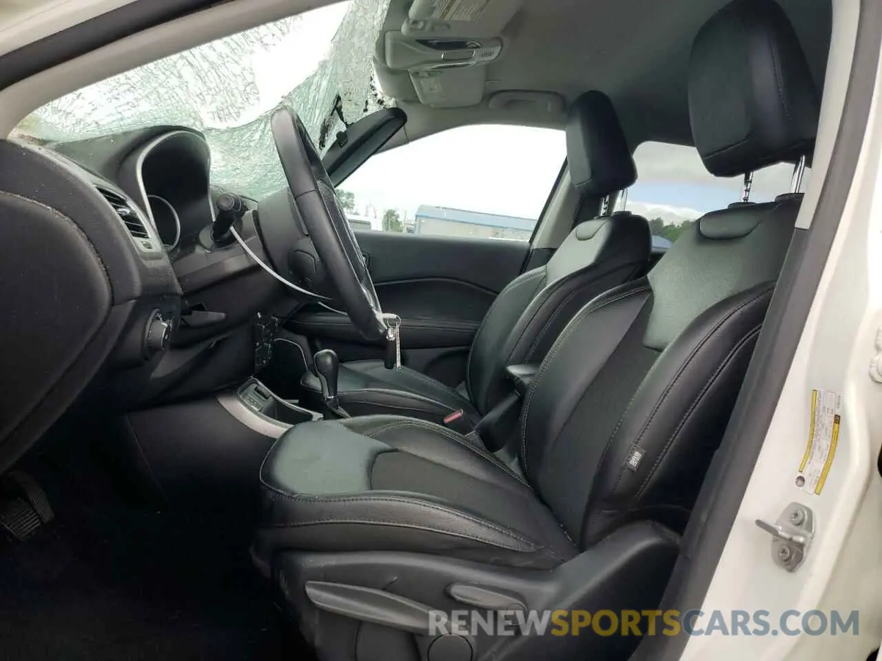 7 Photograph of a damaged car 3C4NJCBB7KT855724 JEEP COMPASS 2019