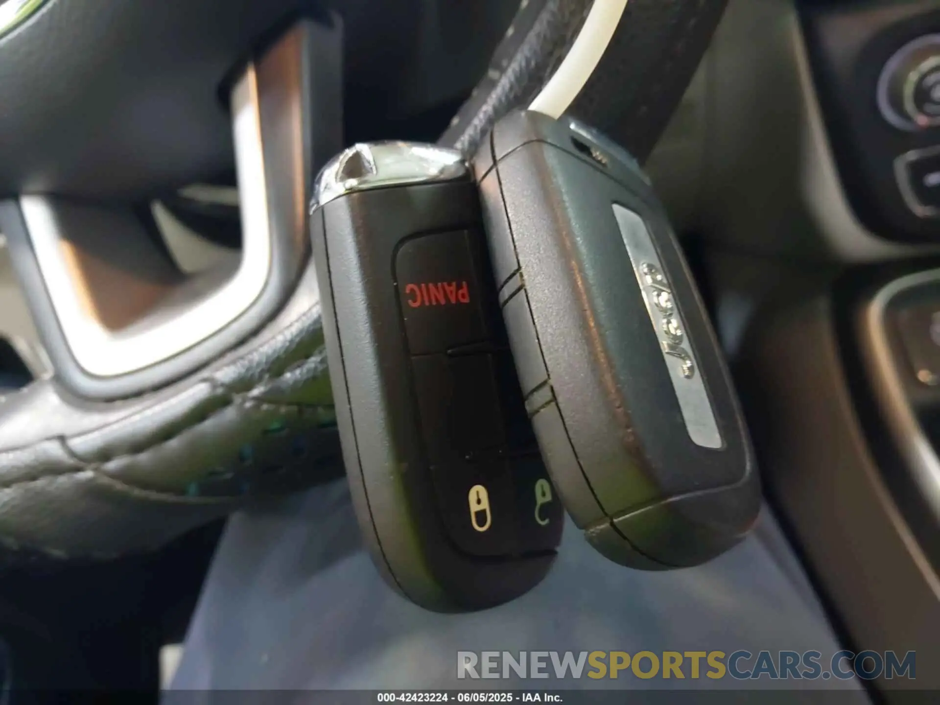 11 Photograph of a damaged car 3C4NJCBB8KT685910 JEEP COMPASS 2019